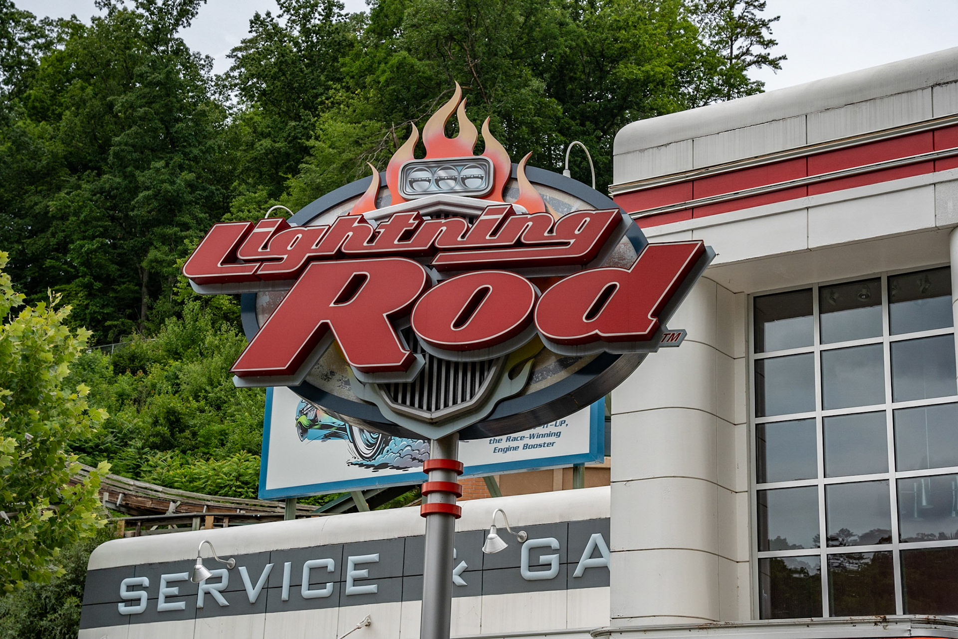 Photo by Jon Roost (www.jonroostphotos.com)