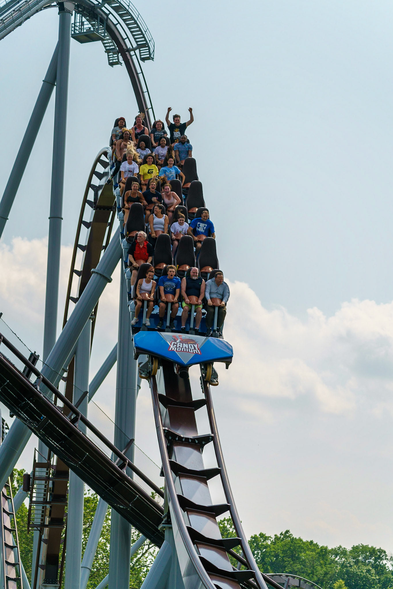 Photo by Jon Roost (www.jonroostphotos.com)