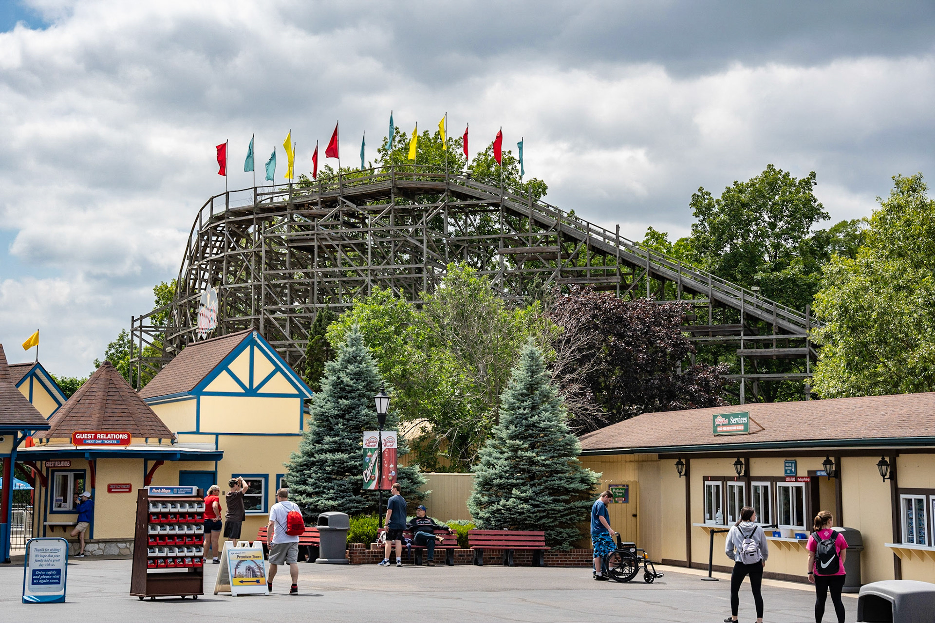 Photo by Jon Roost (www.jonroostphotos.com)