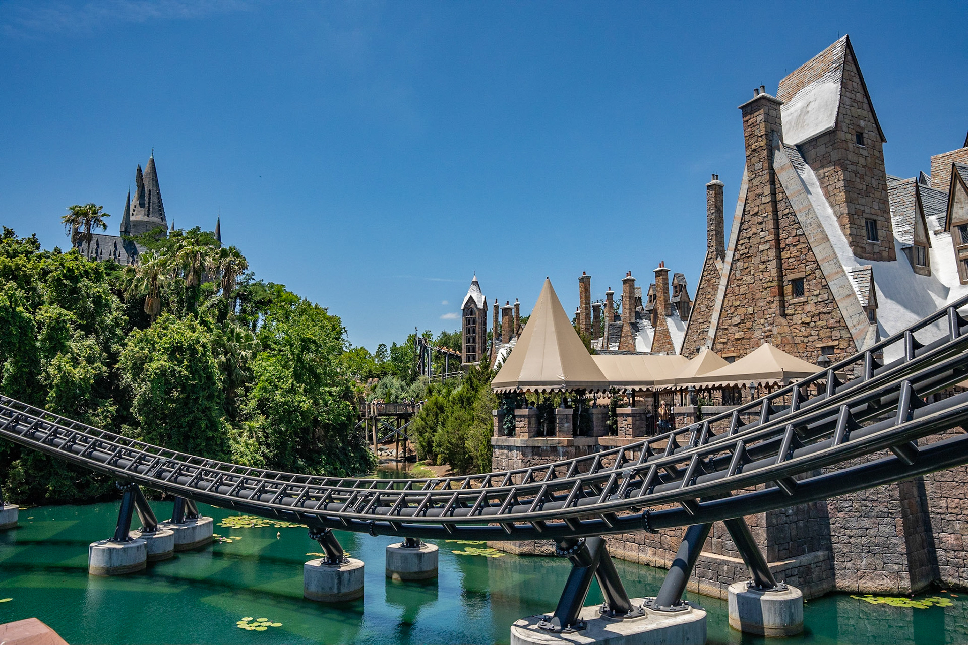 Photo by Jon Roost (www.jonroostphotos.com)