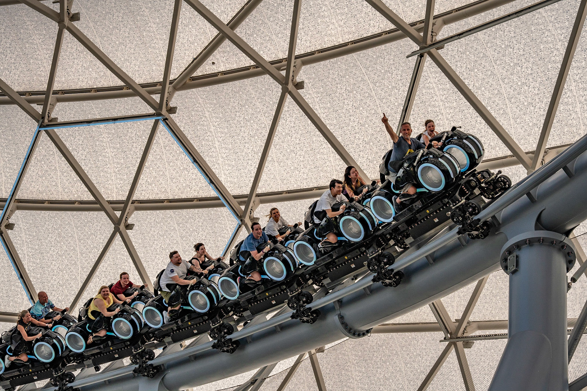 Photo by Jon Roost (www.jonroostphotos.com)