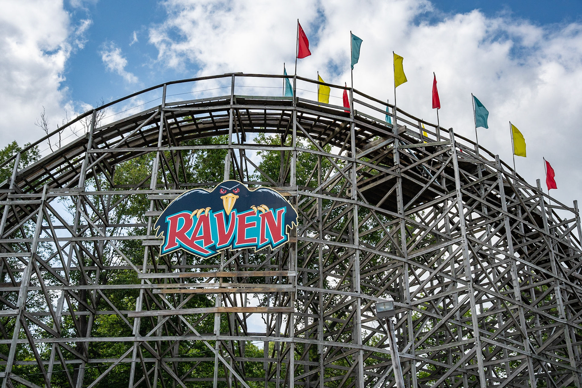 Photo by Jon Roost (www.jonroostphotos.com)