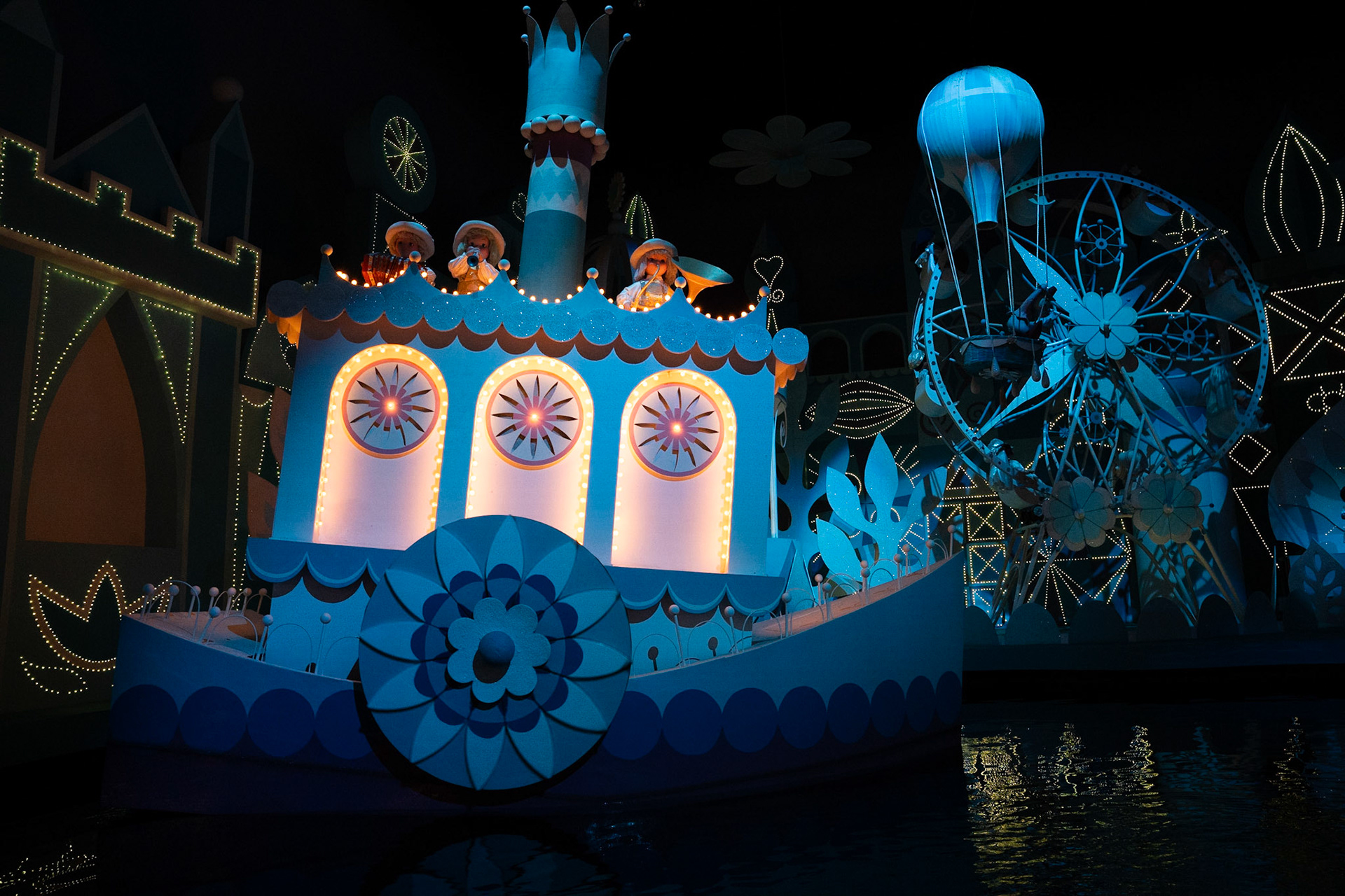 Photo by Jon Roost (www.jonroostphotos.com)