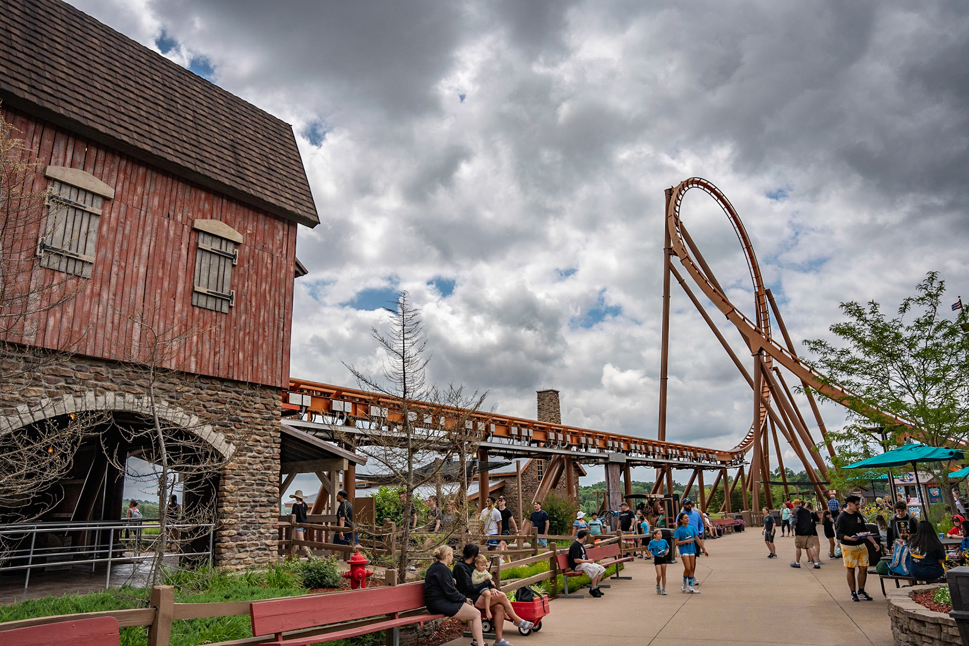 Photo by Jon Roost (www.jonroostphotos.com)