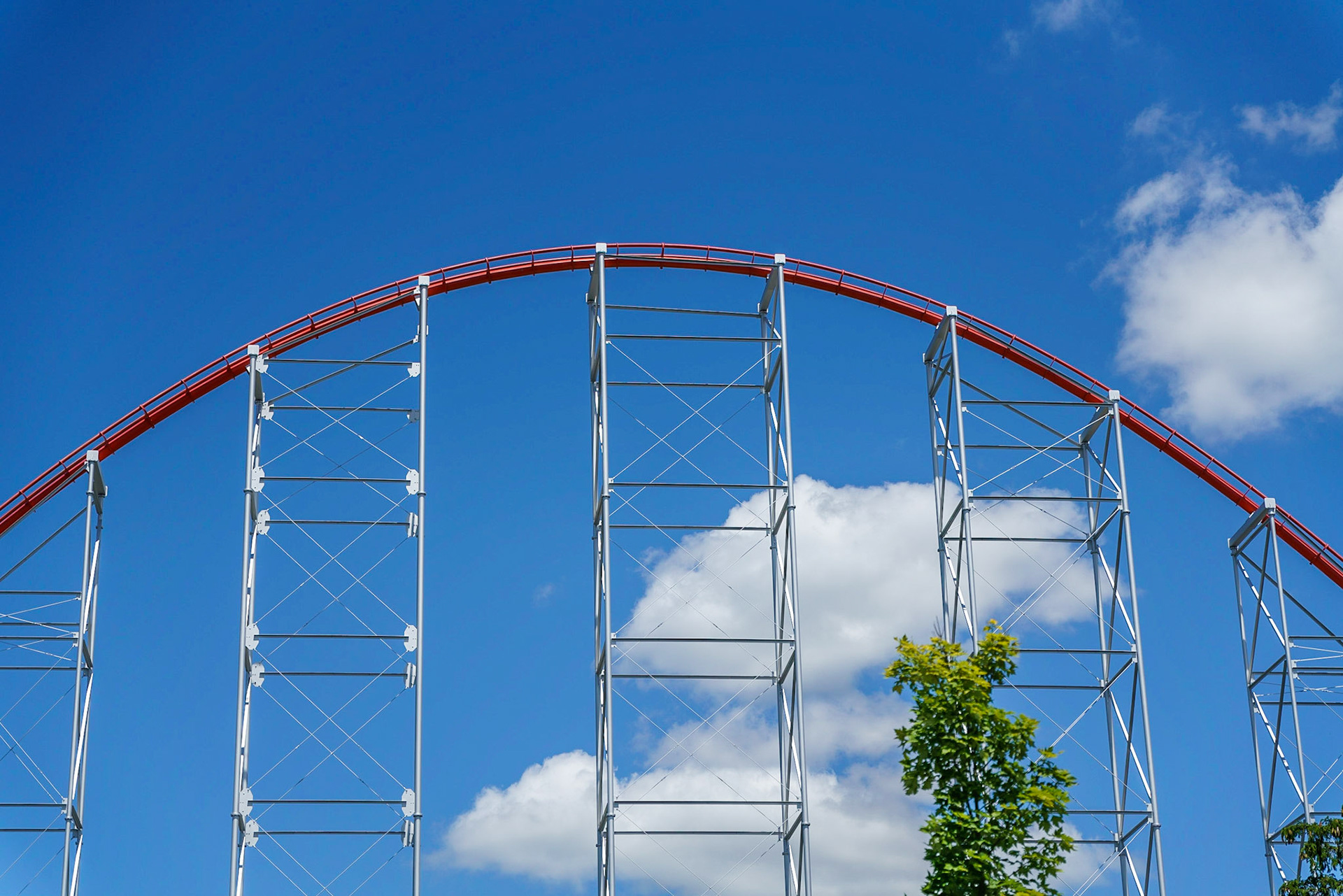Photo by Jon Roost (www.jonroostphotos.com)