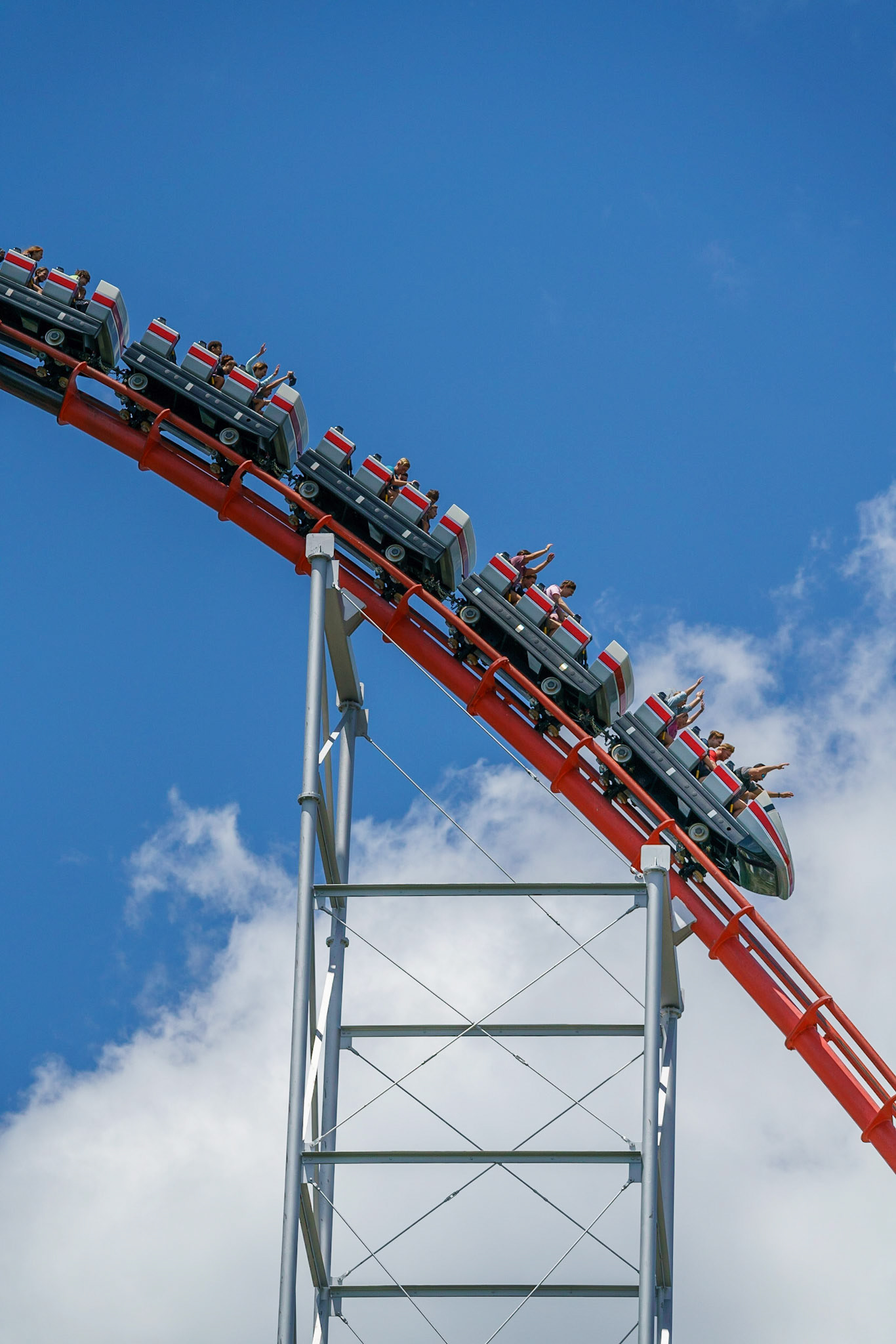 Photo by Jon Roost (www.jonroostphotos.com)