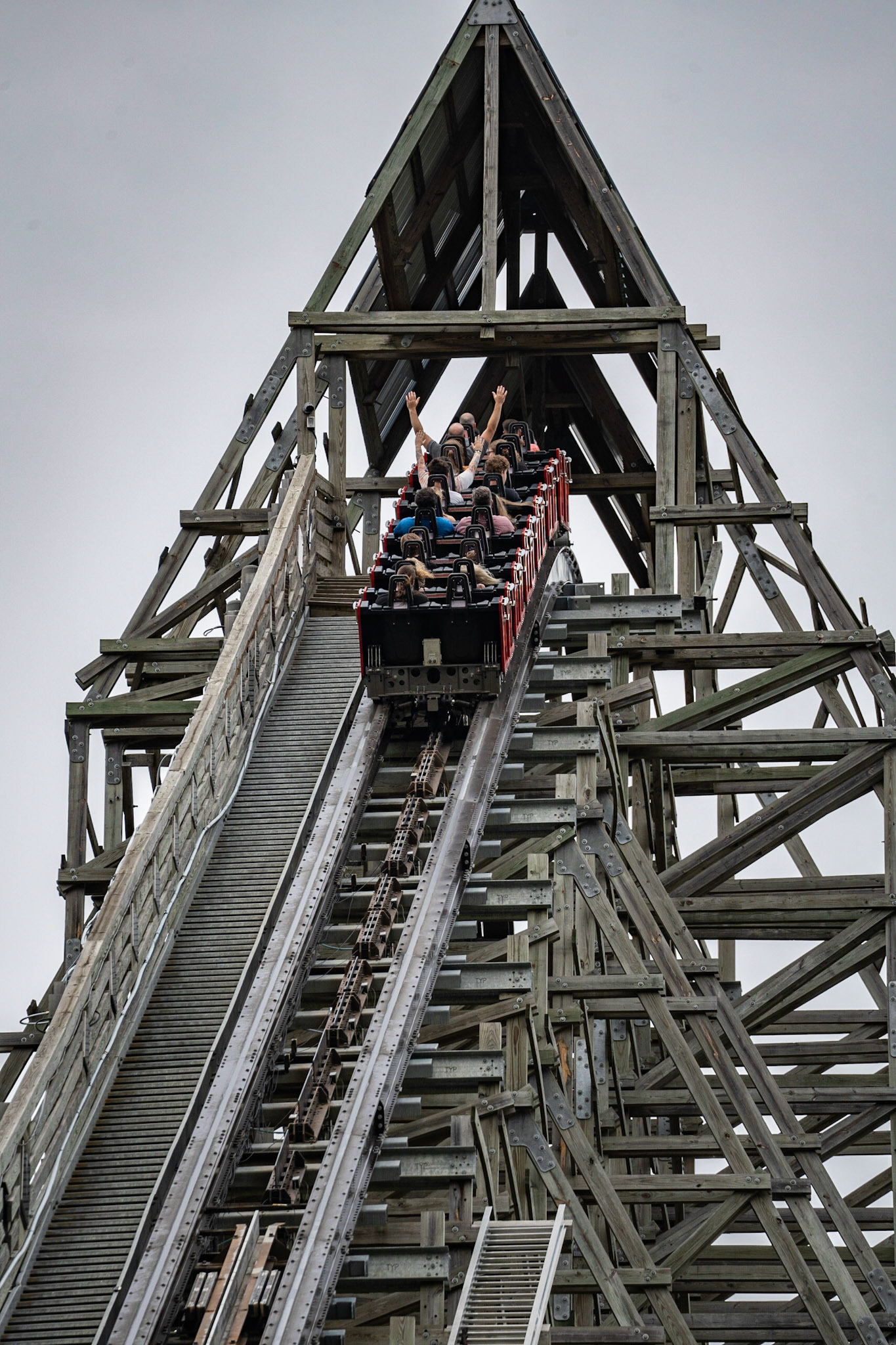 Photo by Jon Roost (www.jonroostphotos.com)