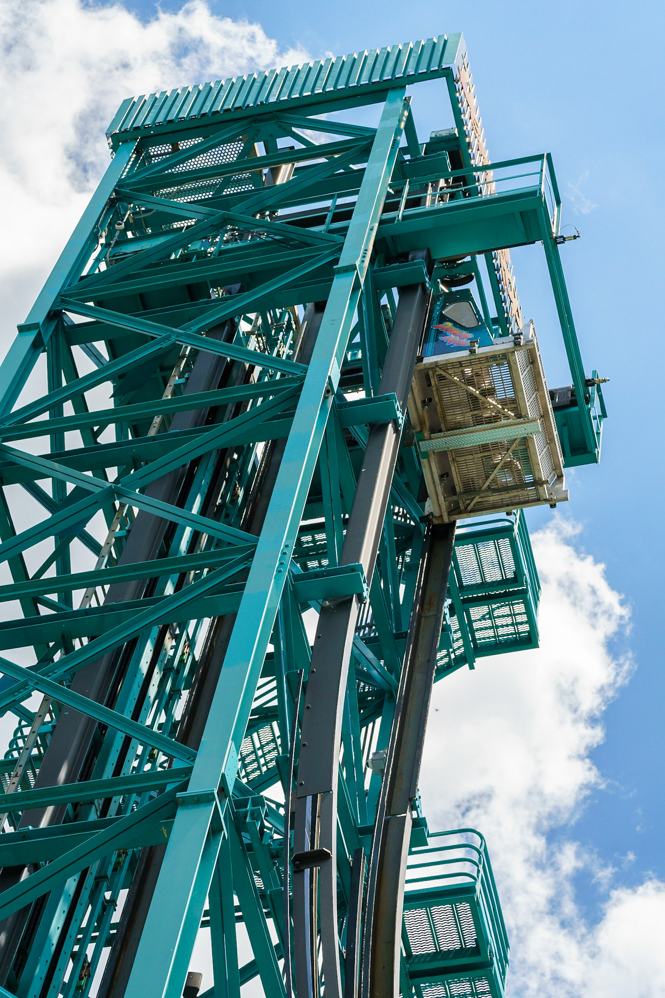 Photo by Jon Roost (www.jonroostphotos.com)