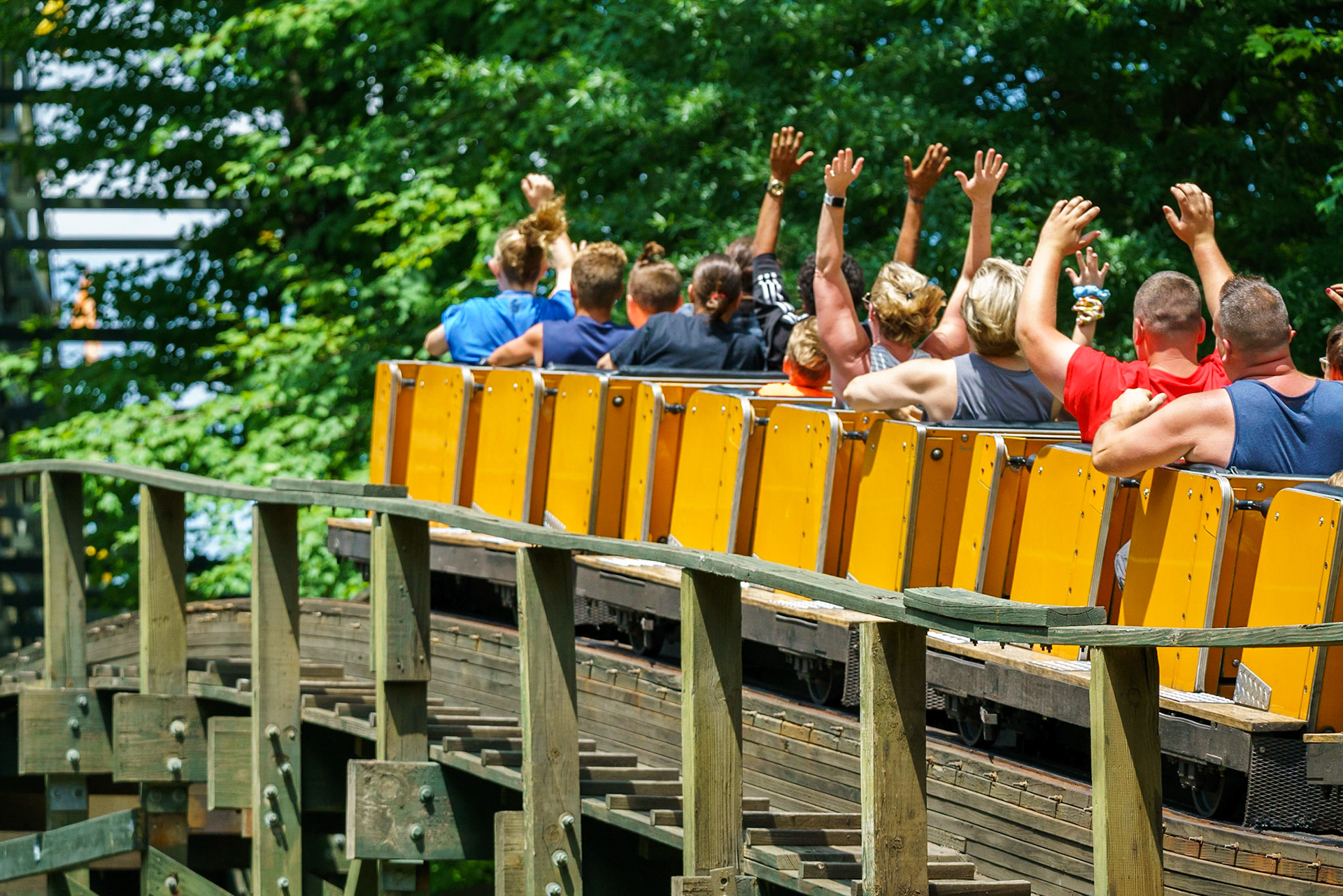 Photo by Jon Roost (www.jonroostphotos.com)