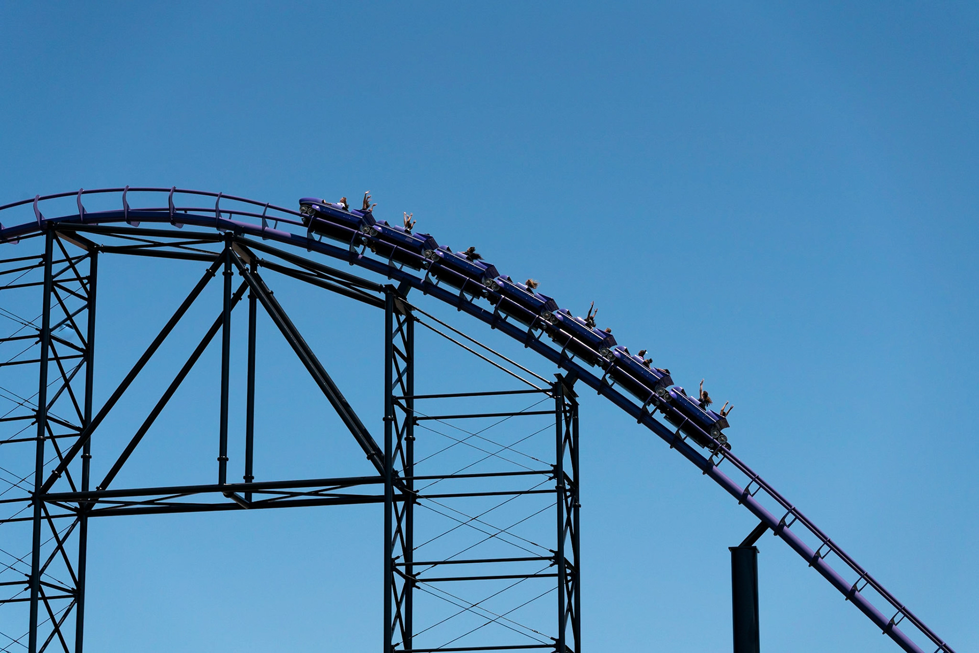 Photo by Jon Roost (www.jonroostphotos.com)