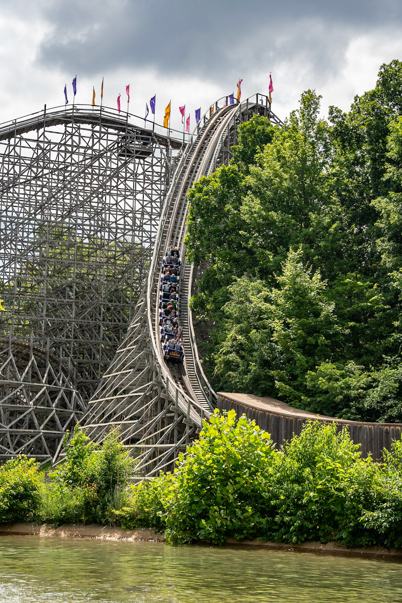 Photo by Jon Roost (www.jonroostphotos.com)