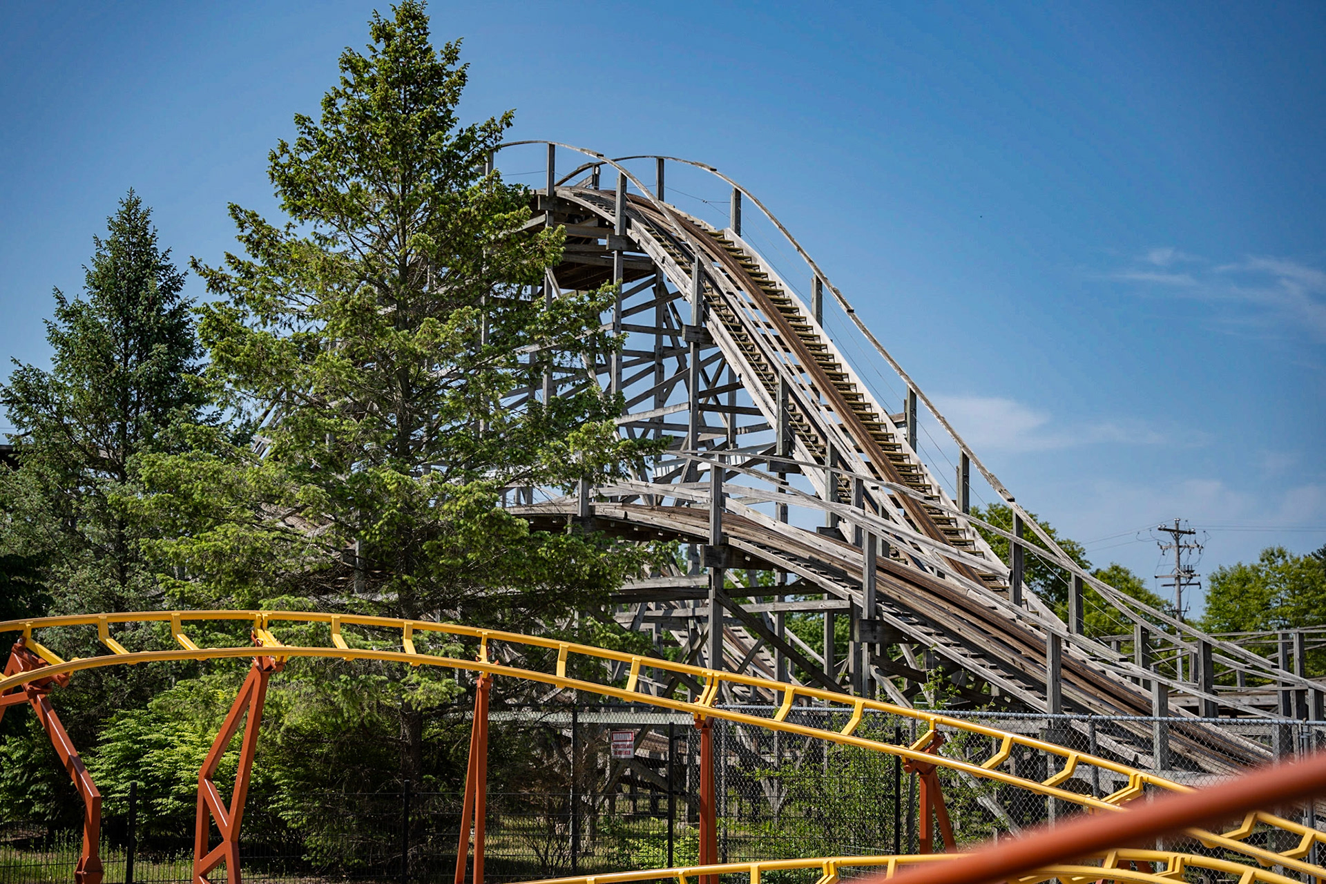 Photo by Jon Roost (www.jonroostphotos.com)