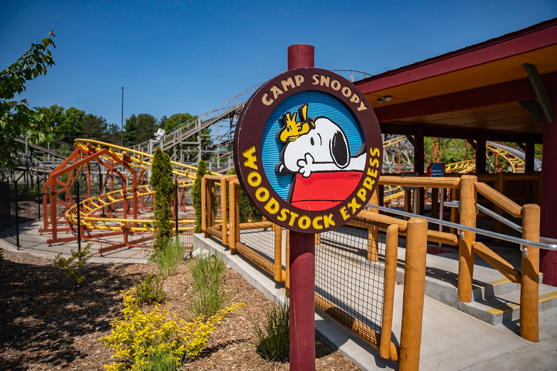 Photo by Jon Roost (www.jonroostphotos.com)