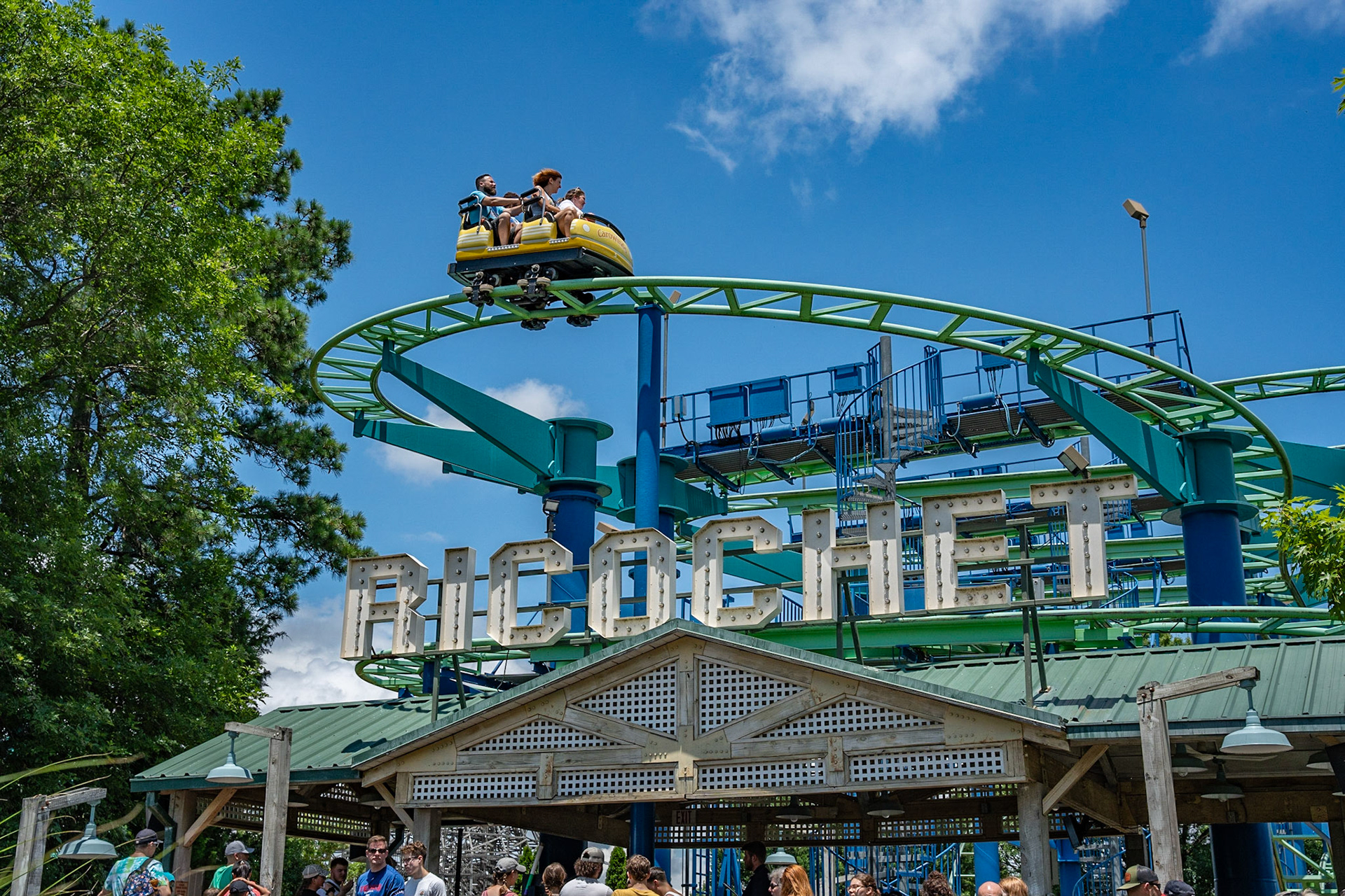 Photo by Jon Roost (www.jonroostphotos.com)