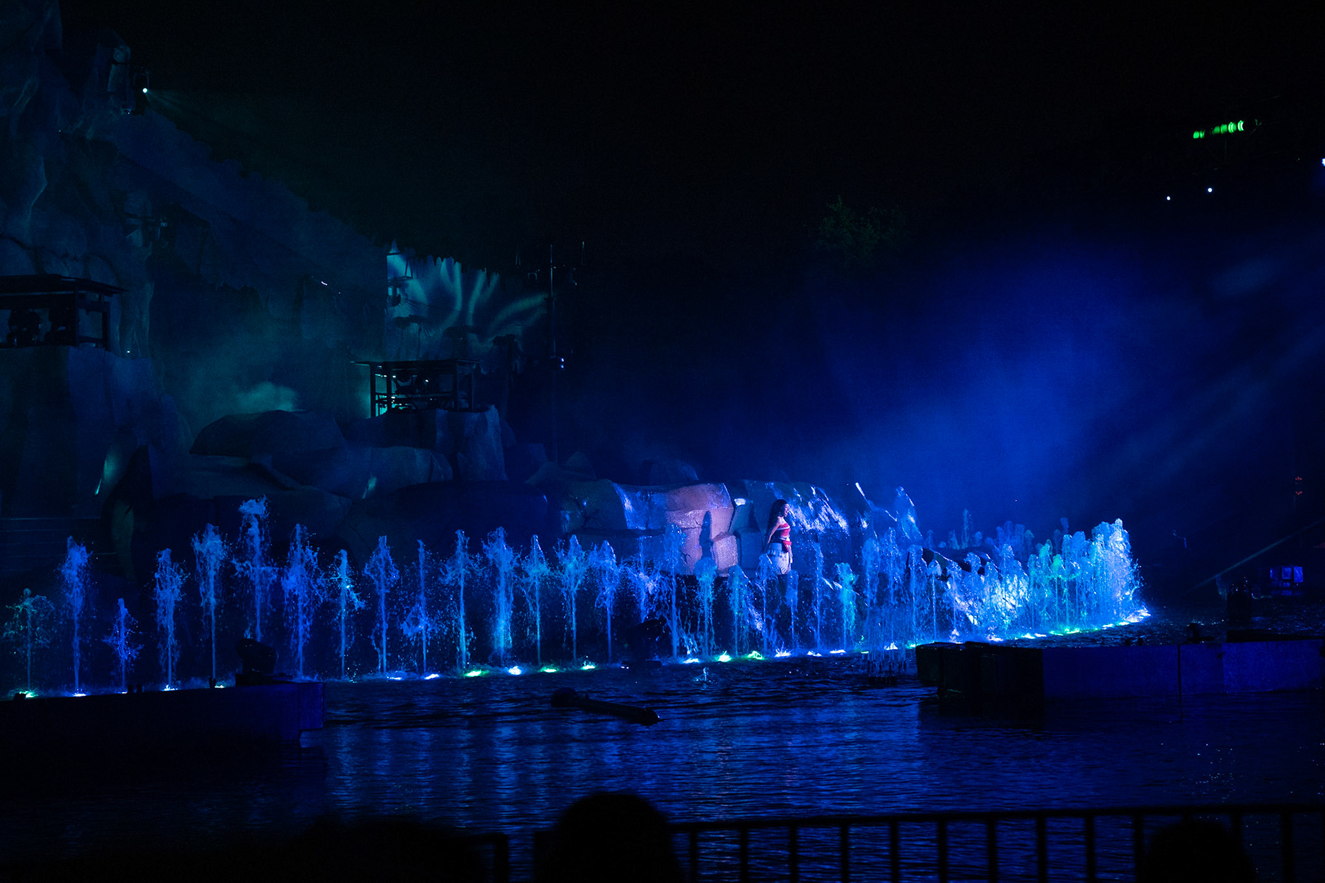 Photo by Jon Roost (www.jonroostphotos.com)