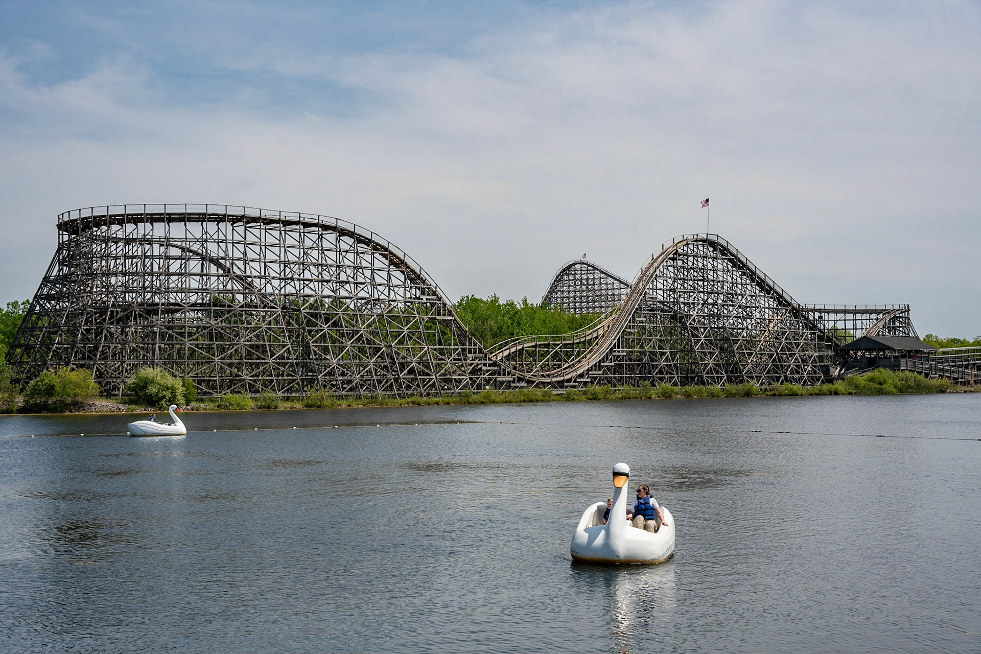 Photo by Jon Roost (www.jonroostphotos.com)