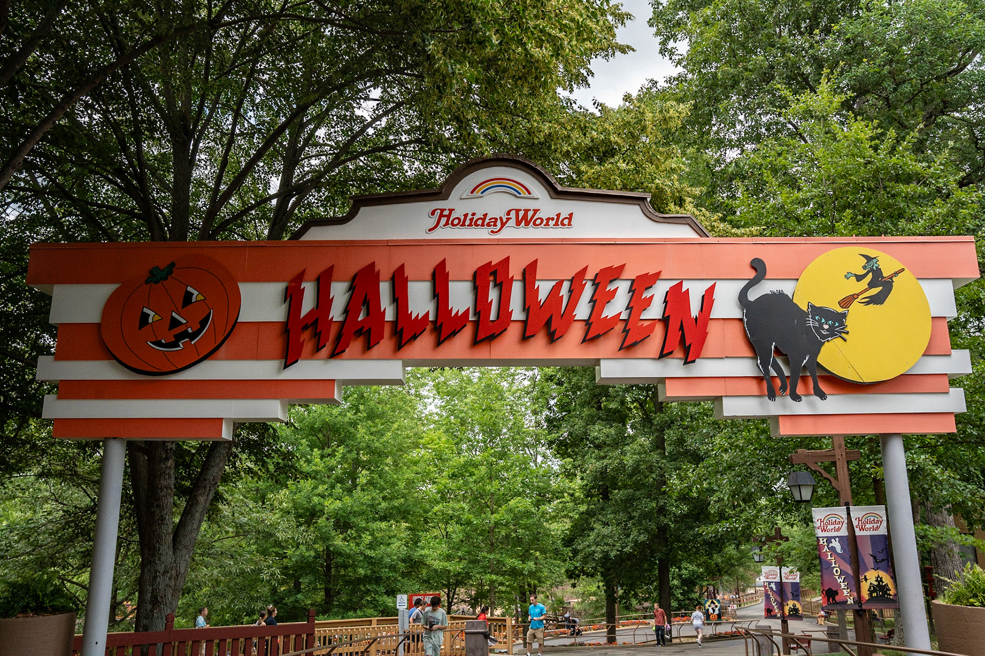 Photo by Jon Roost (www.jonroostphotos.com)