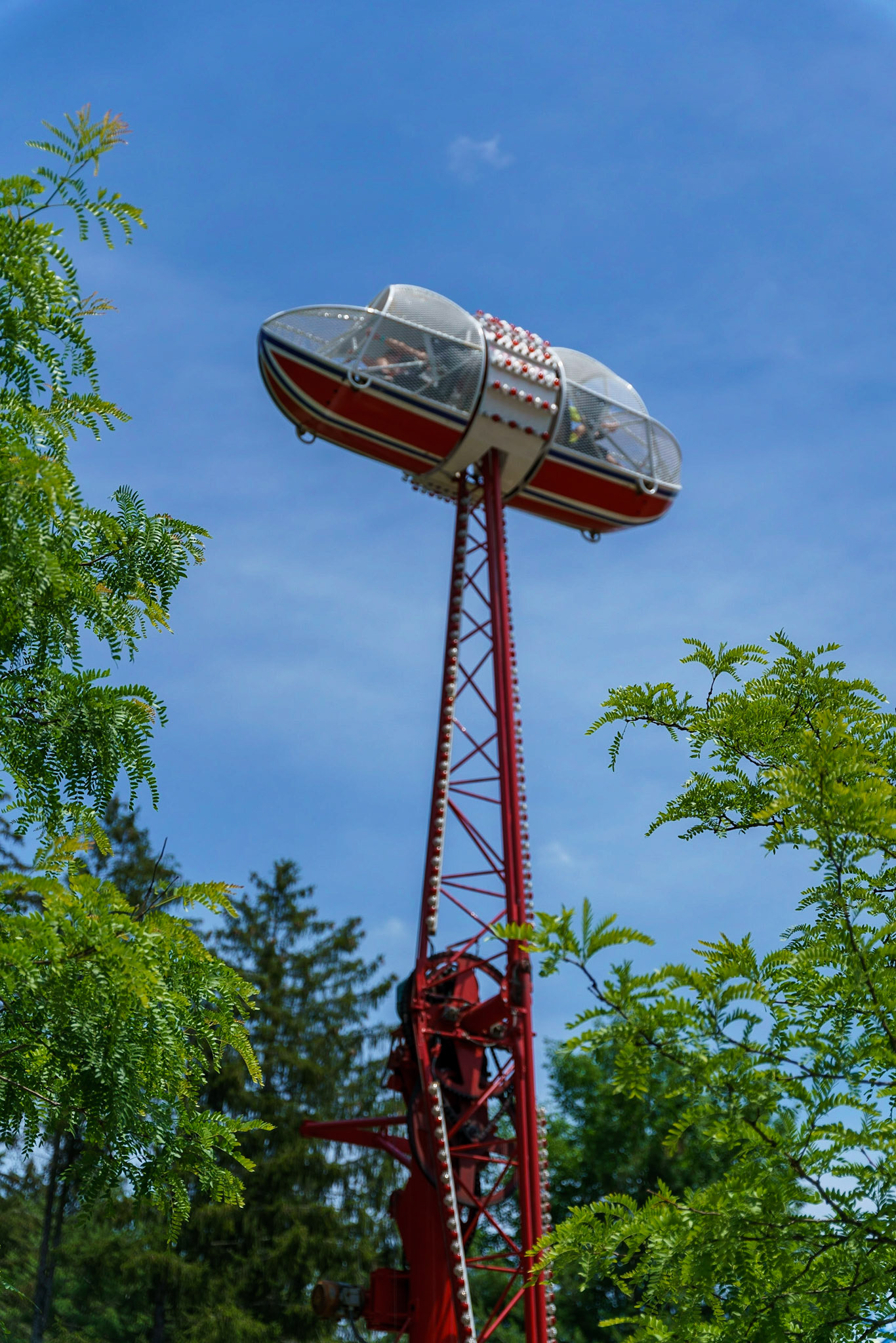 Photo by Jon Roost (www.jonroostphotos.com)