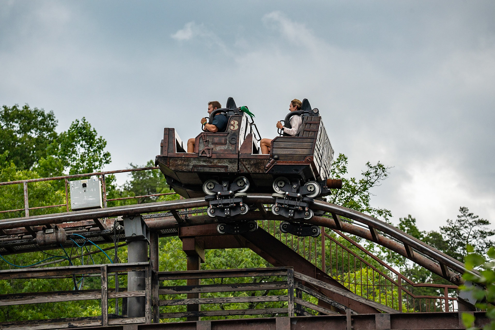 Photo by Jon Roost (www.jonroostphotos.com)