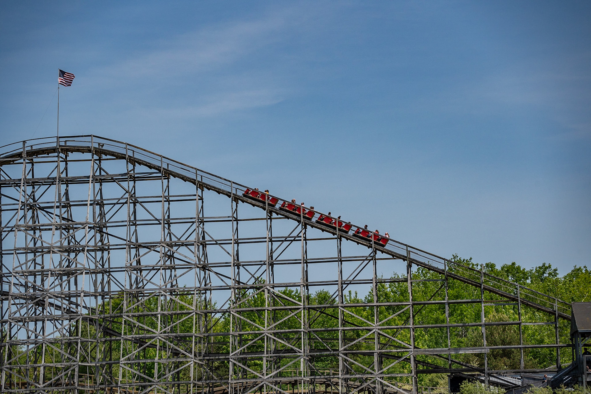 Photo by Jon Roost (www.jonroostphotos.com)