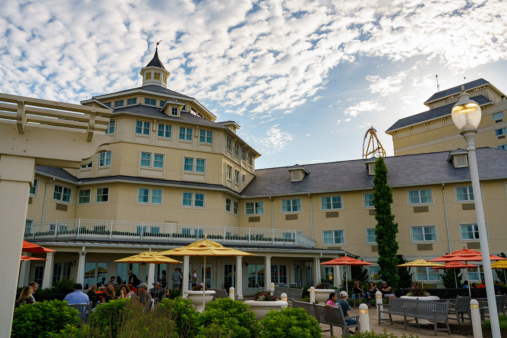 Photo by Jon Roost (www.jonroostphotos.com)