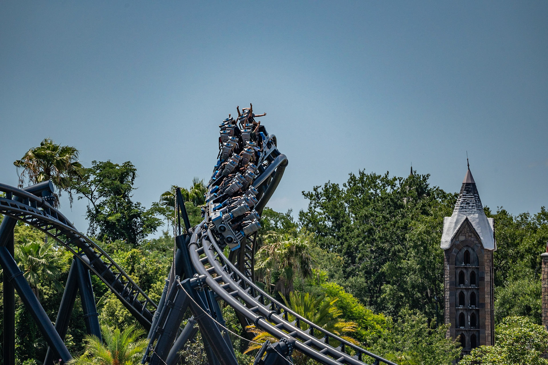 Photo by Jon Roost (www.jonroostphotos.com)