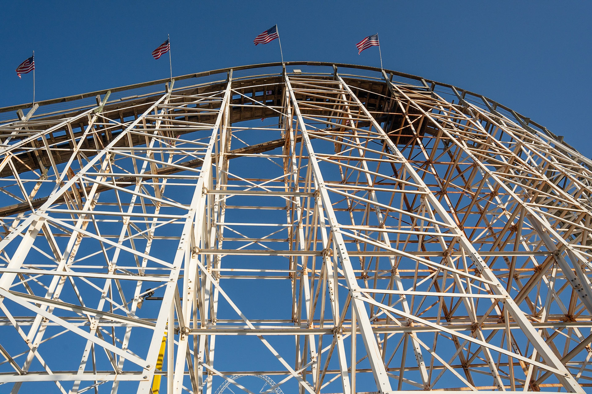 Photo by Jon Roost (www.jonroostphotos.com)