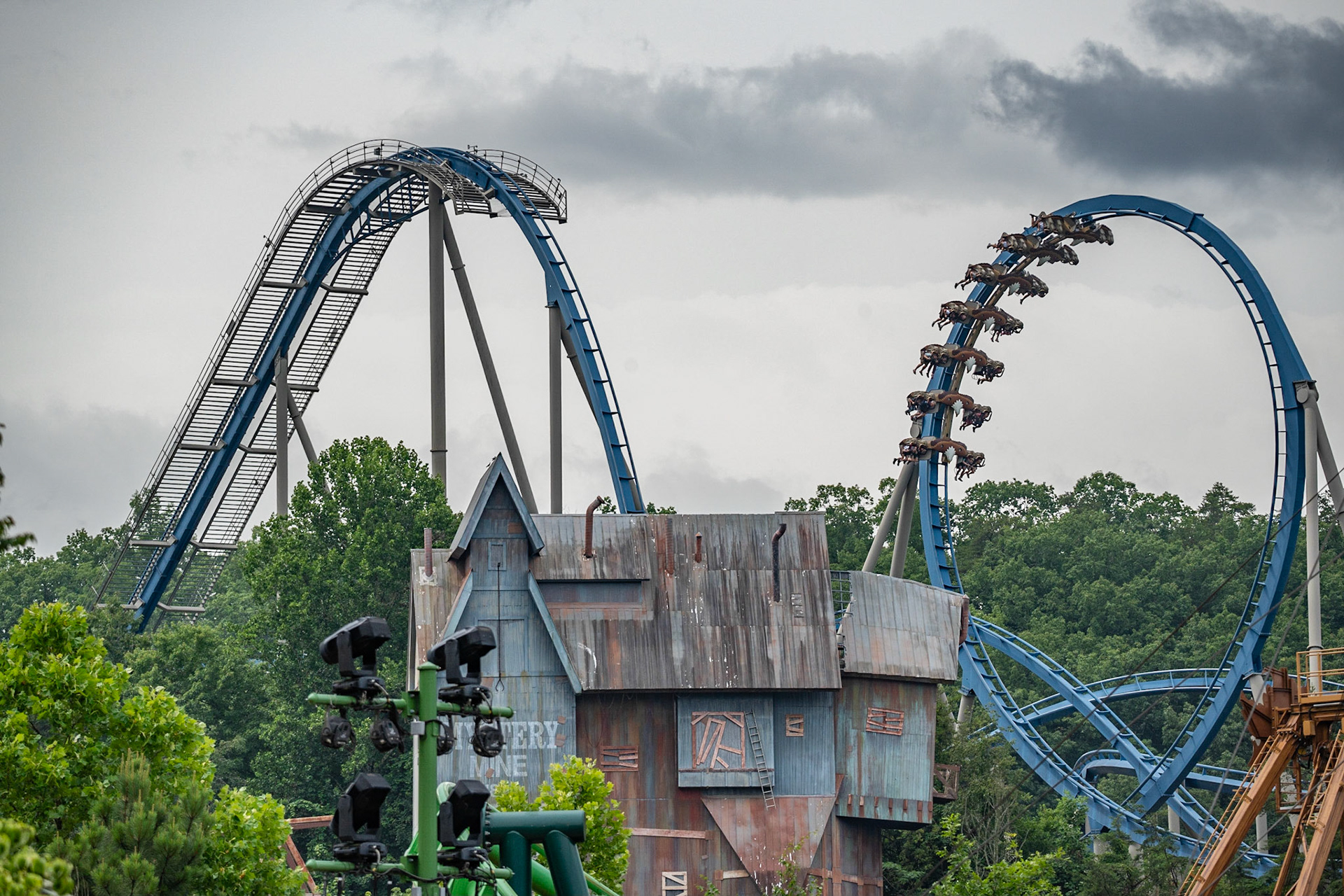 Photo by Jon Roost (www.jonroostphotos.com)