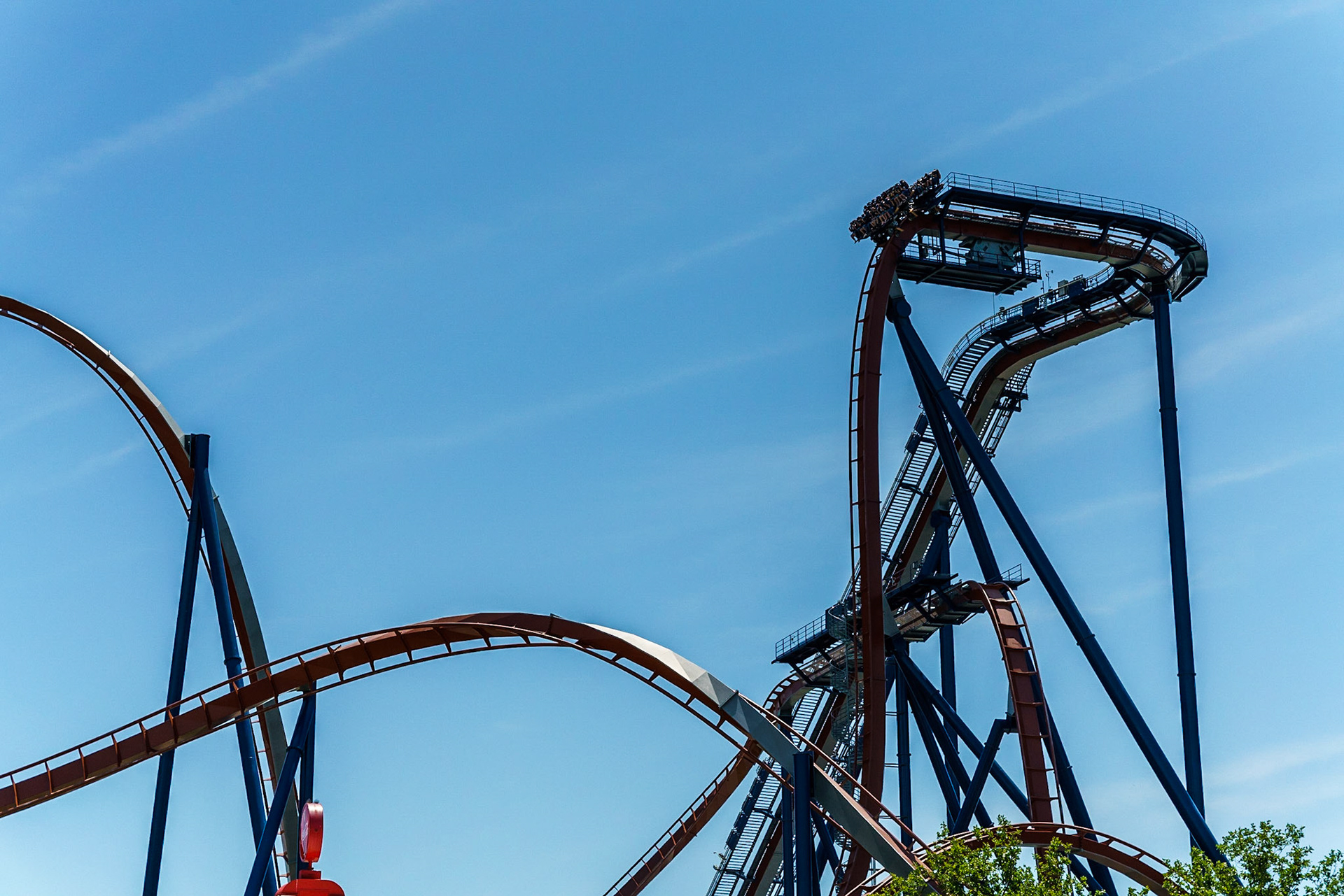 Photo by Jon Roost (www.jonroostphotos.com)