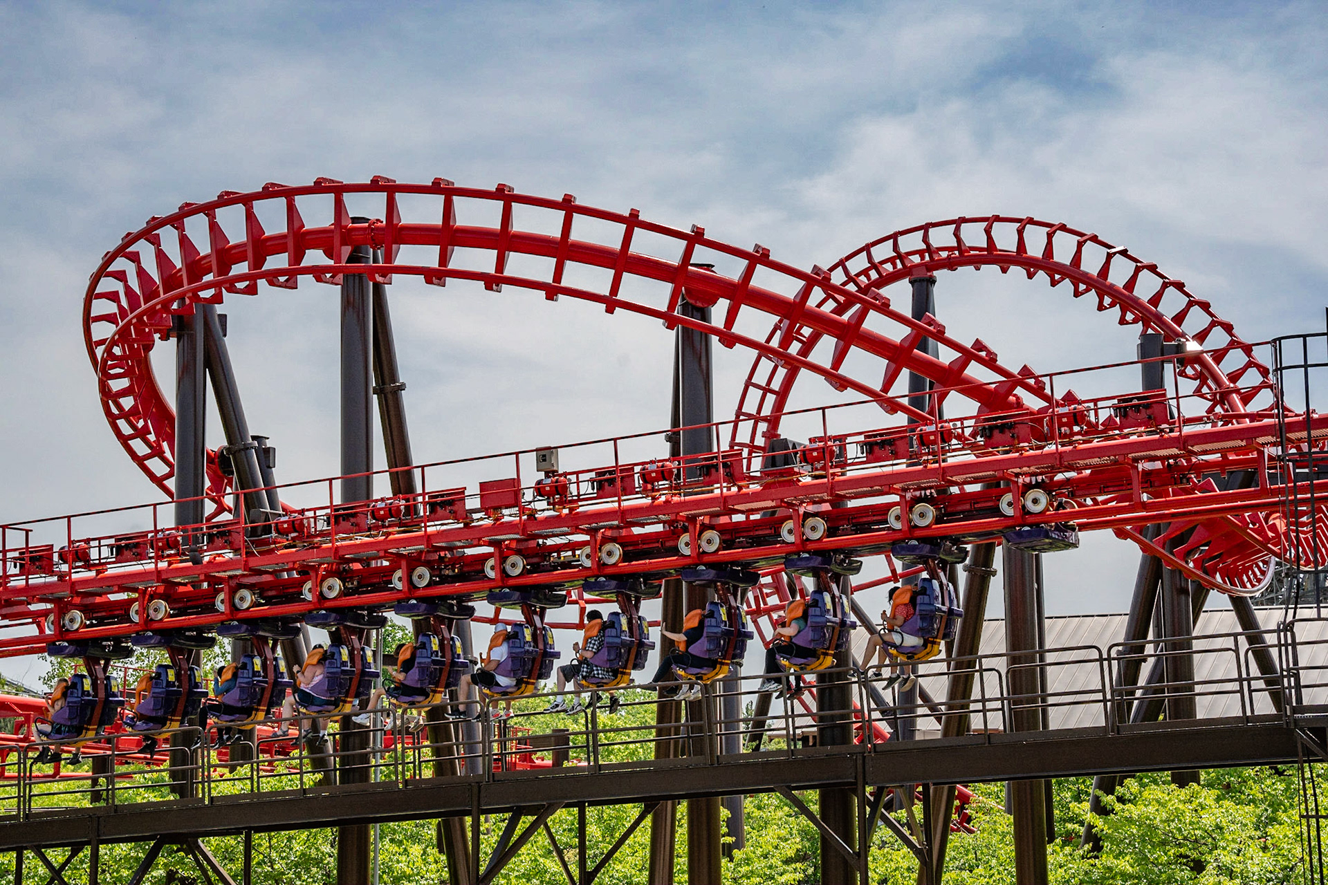 Photo by Jon Roost (www.jonroostphotos.com)