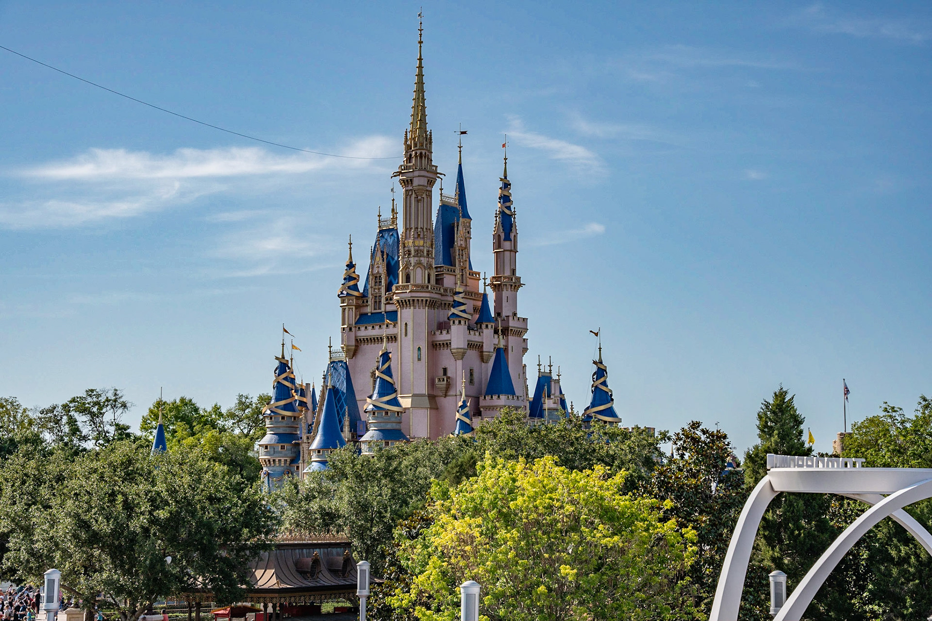 Photo by Jon Roost (www.jonroostphotos.com)