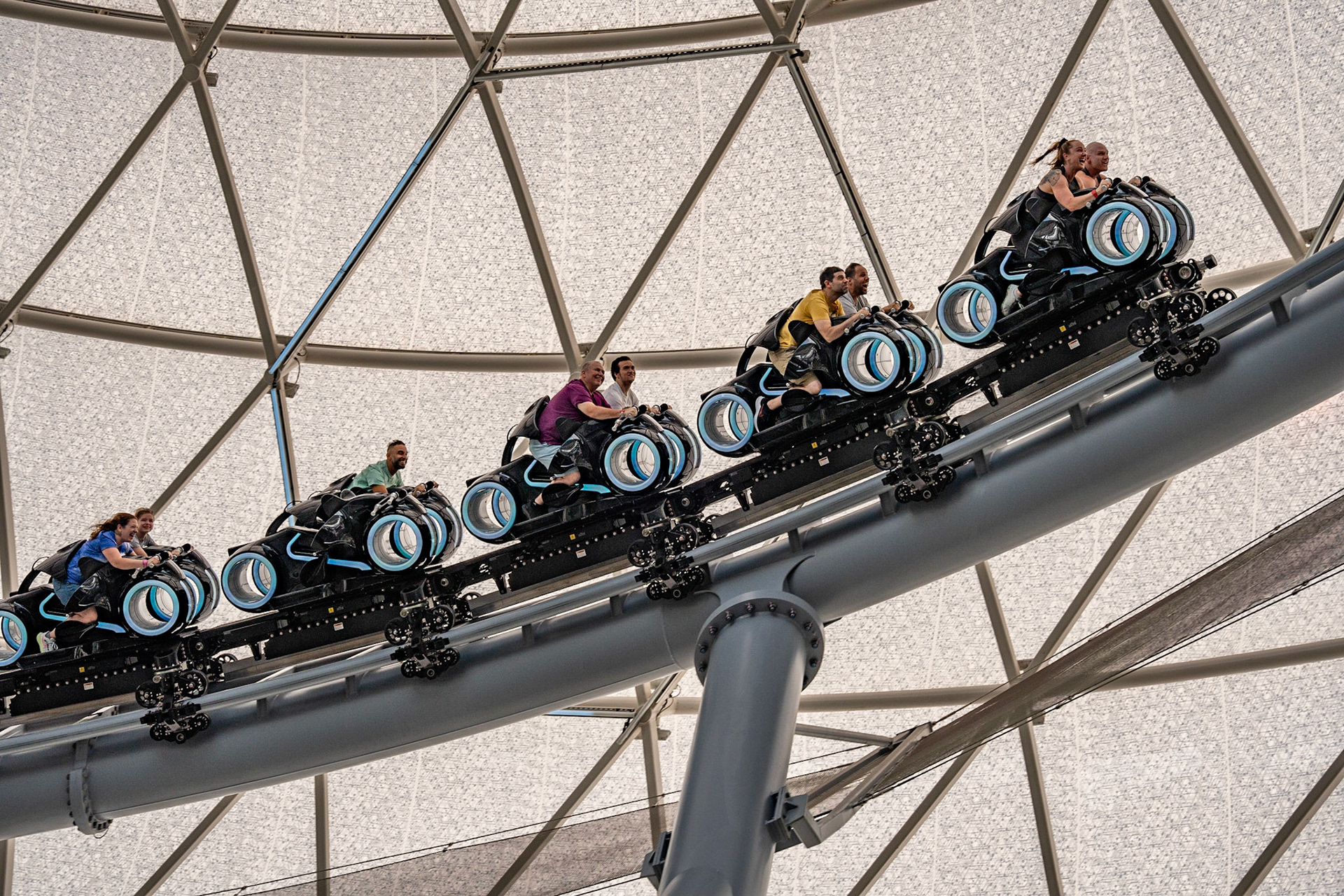 Photo by Jon Roost (www.jonroostphotos.com)