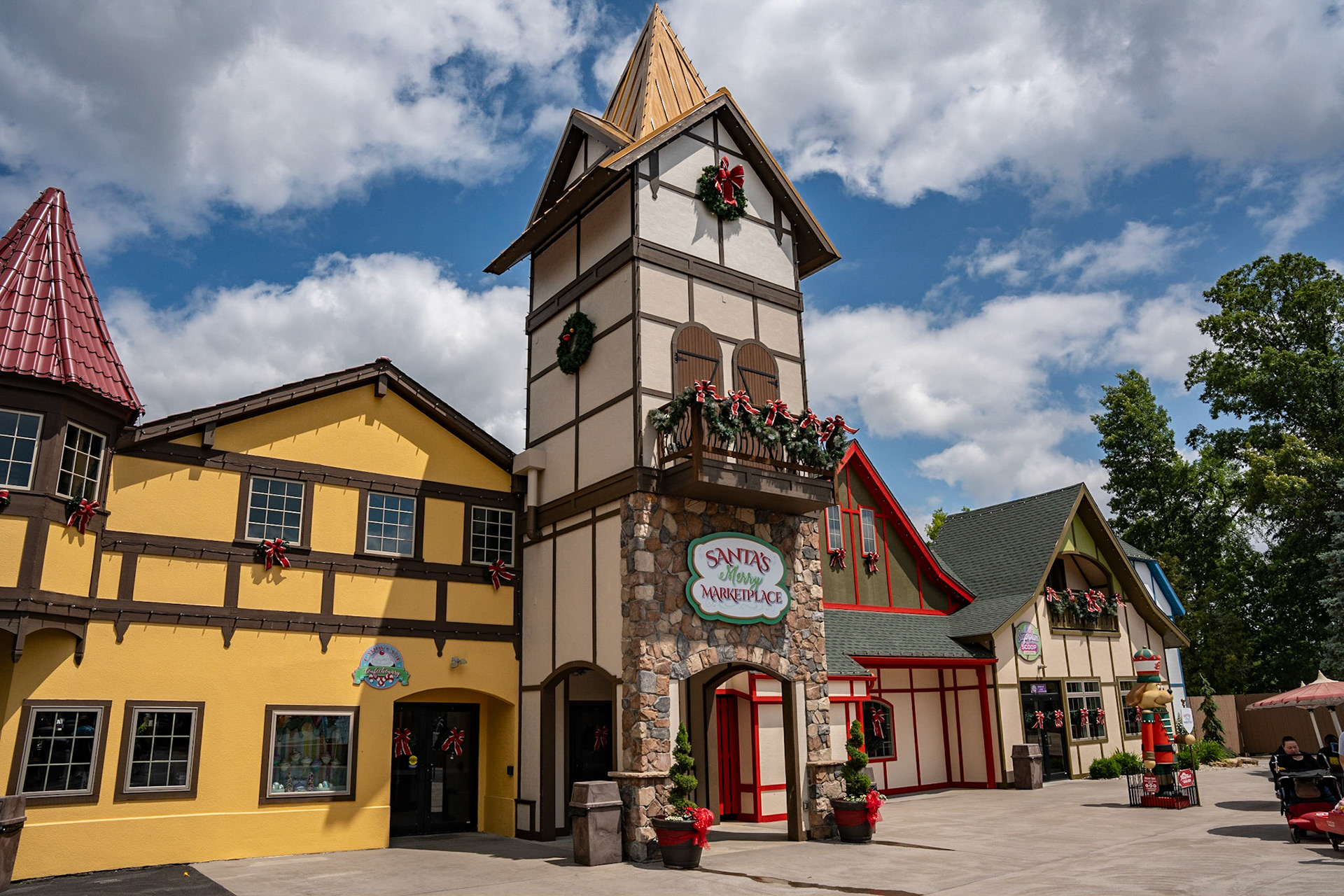 Photo by Jon Roost (www.jonroostphotos.com)