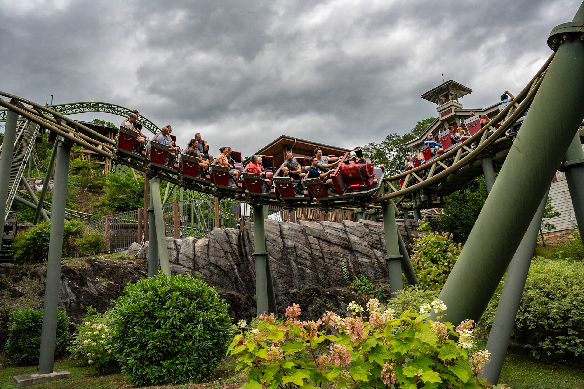 Photo by Jon Roost (www.jonroostphotos.com)