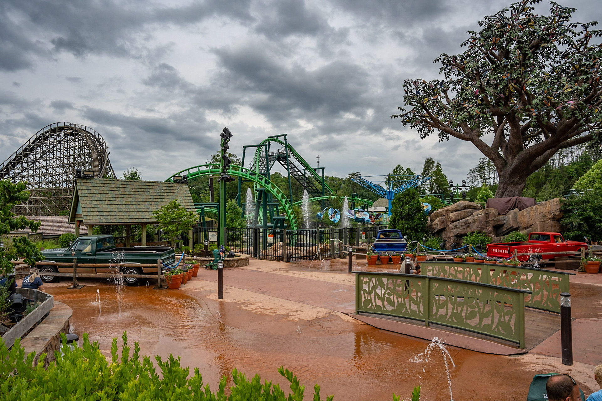 Photo by Jon Roost (www.jonroostphotos.com)