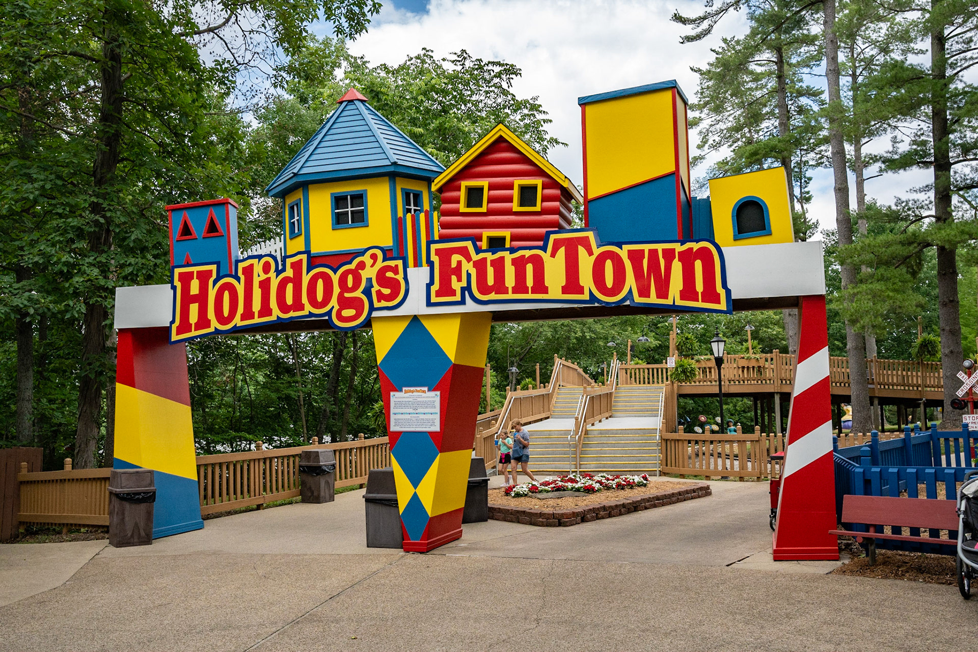 Photo by Jon Roost (www.jonroostphotos.com)