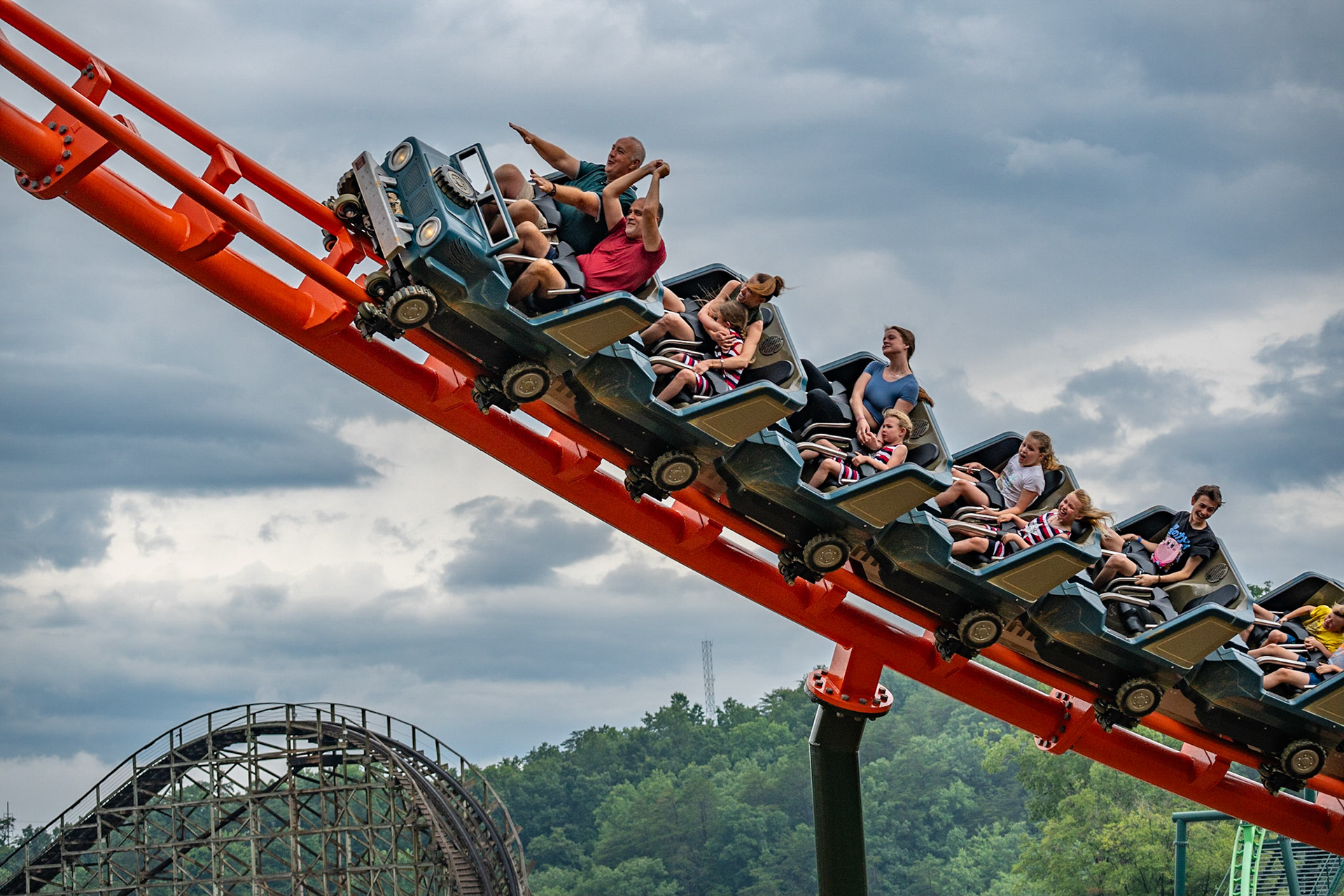 Photo by Jon Roost (www.jonroostphotos.com)