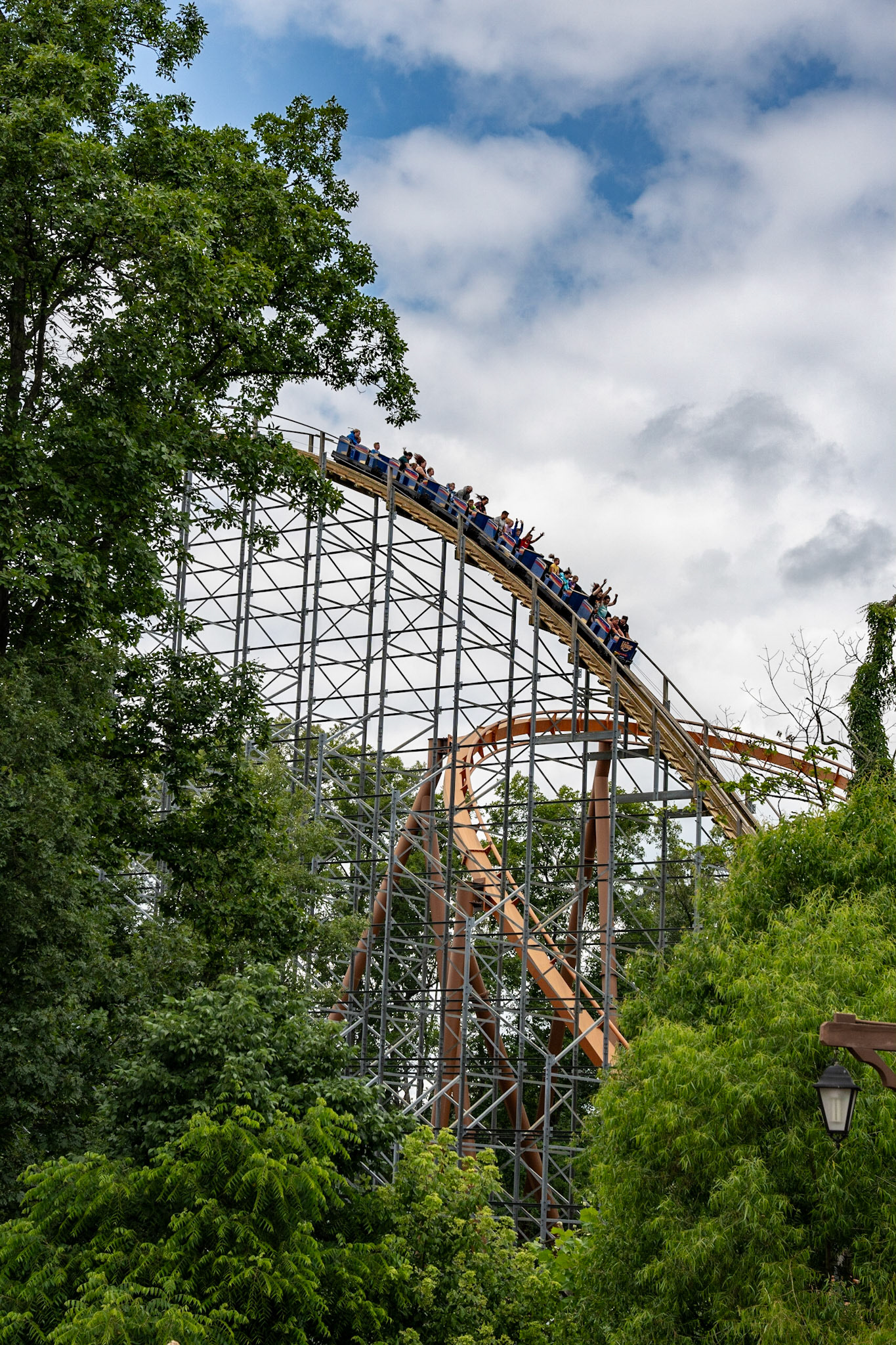 Photo by Jon Roost (www.jonroostphotos.com)