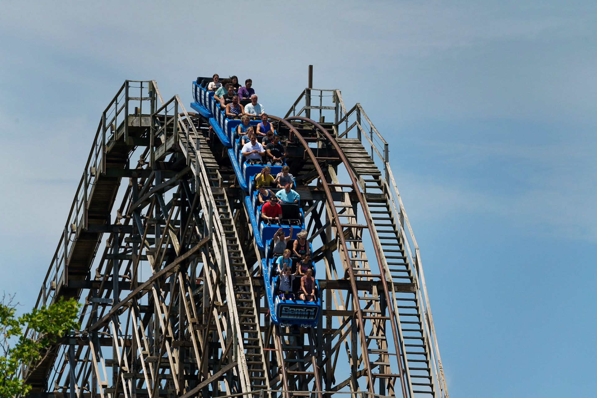 Photo by Jon Roost (www.jonroostphotos.com)