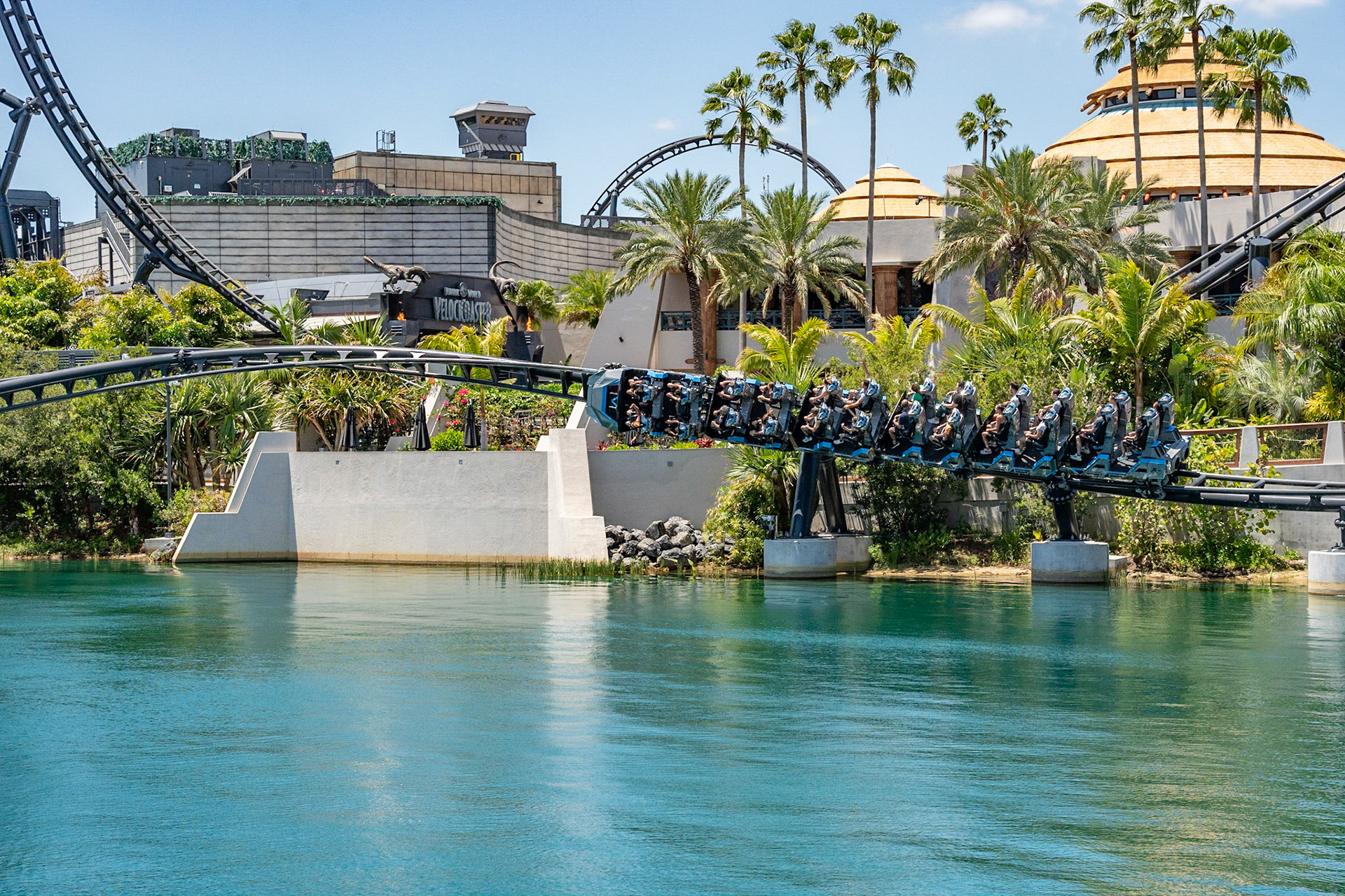 Photo by Jon Roost (www.jonroostphotos.com)