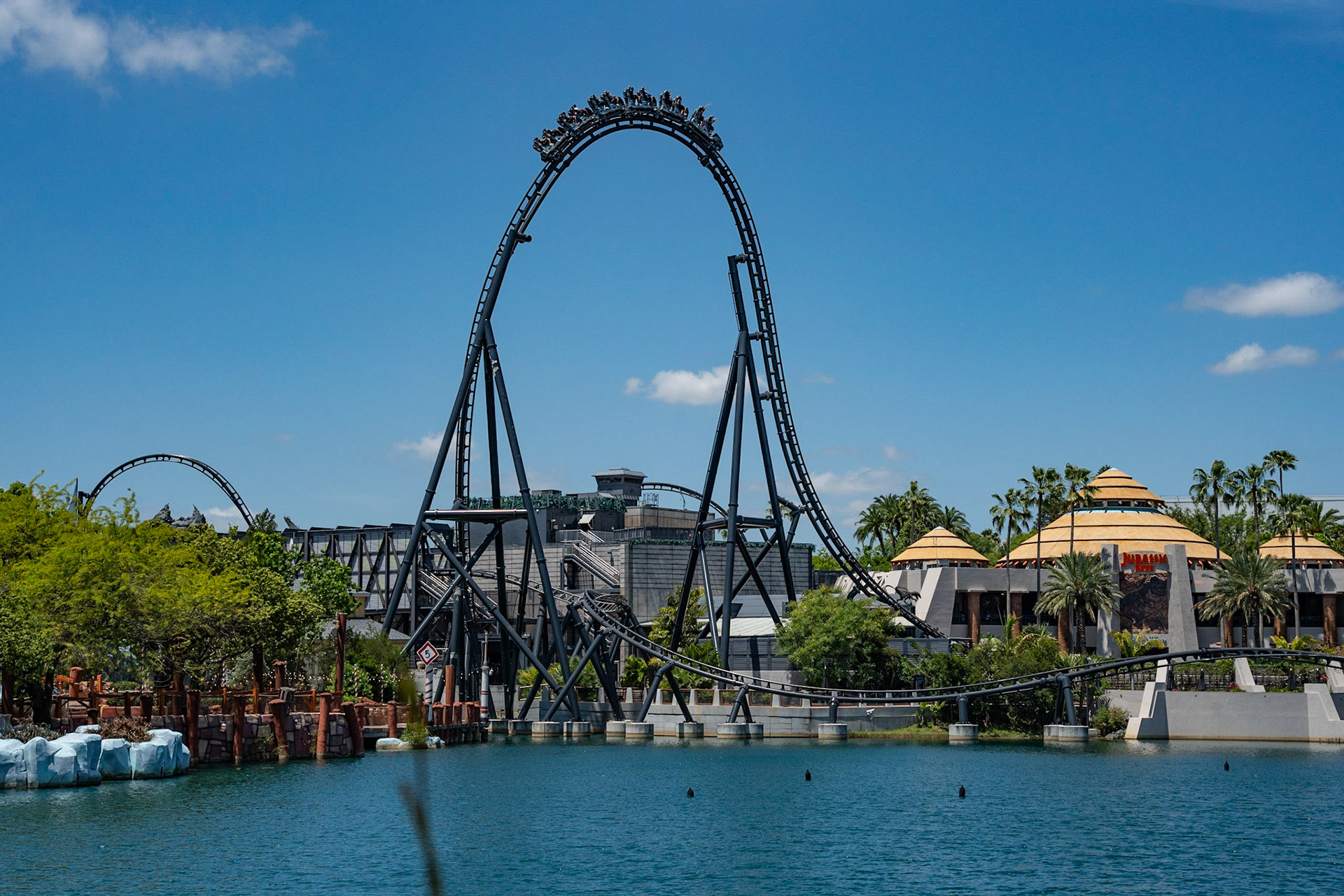 Photo by Jon Roost (www.jonroostphotos.com)