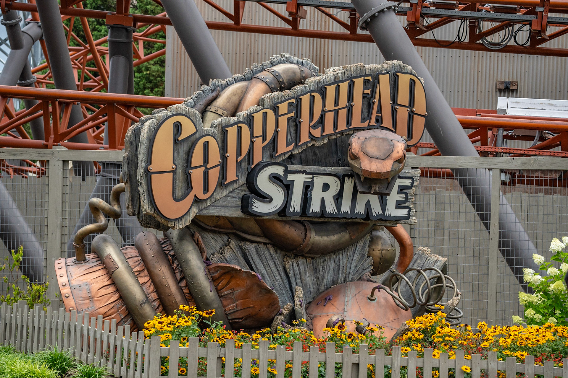 Photo by Jon Roost (www.jonroostphotos.com)