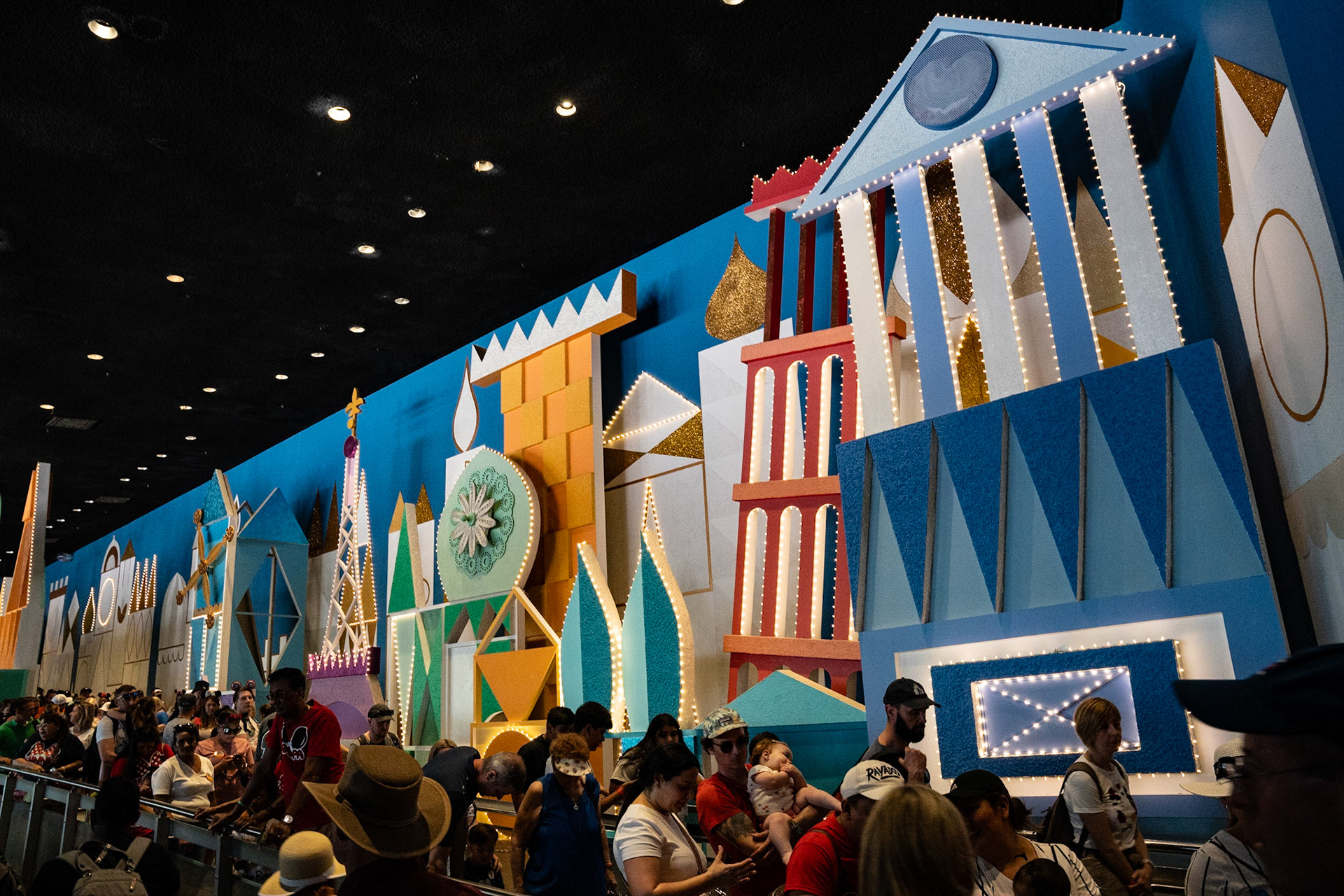 Photo by Jon Roost (www.jonroostphotos.com)