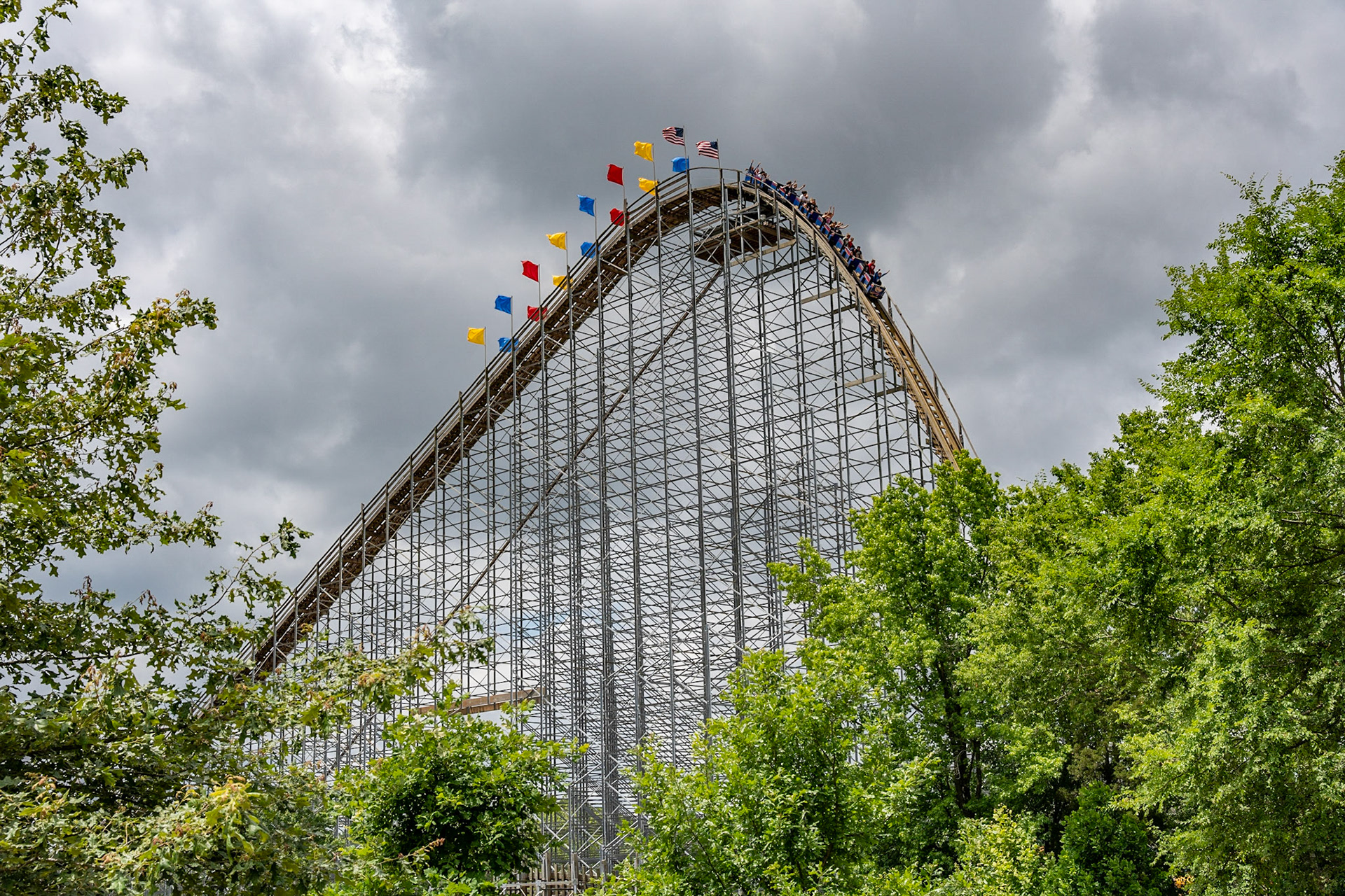 Photo by Jon Roost (www.jonroostphotos.com)