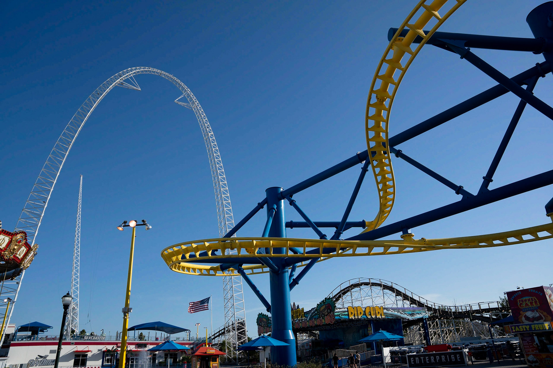 Photo by Jon Roost (www.jonroostphotos.com)