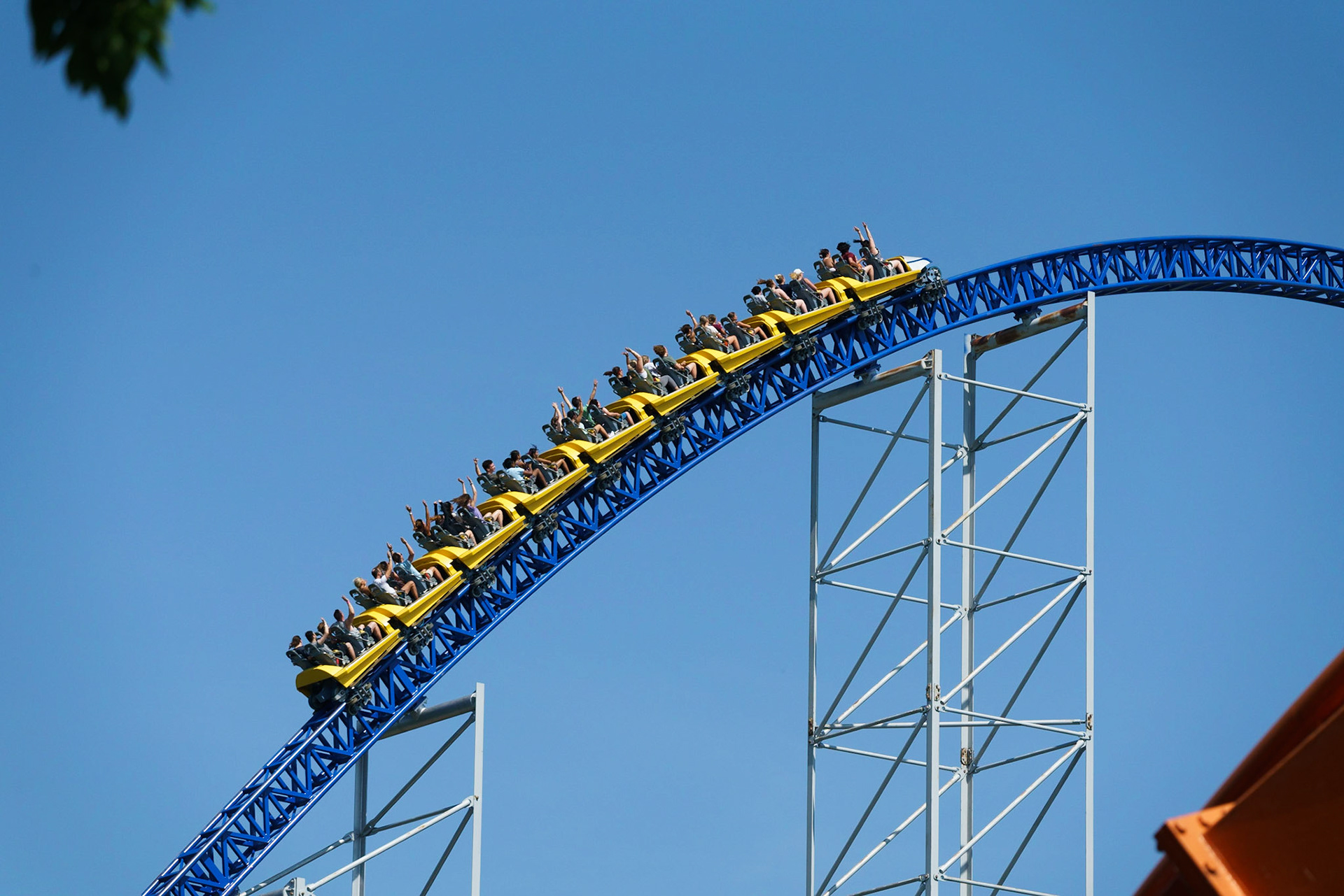 Photo by Jon Roost (www.jonroostphotos.com)