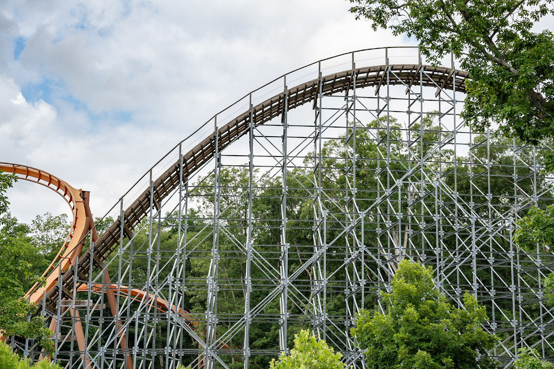 Photo by Jon Roost (www.jonroostphotos.com)