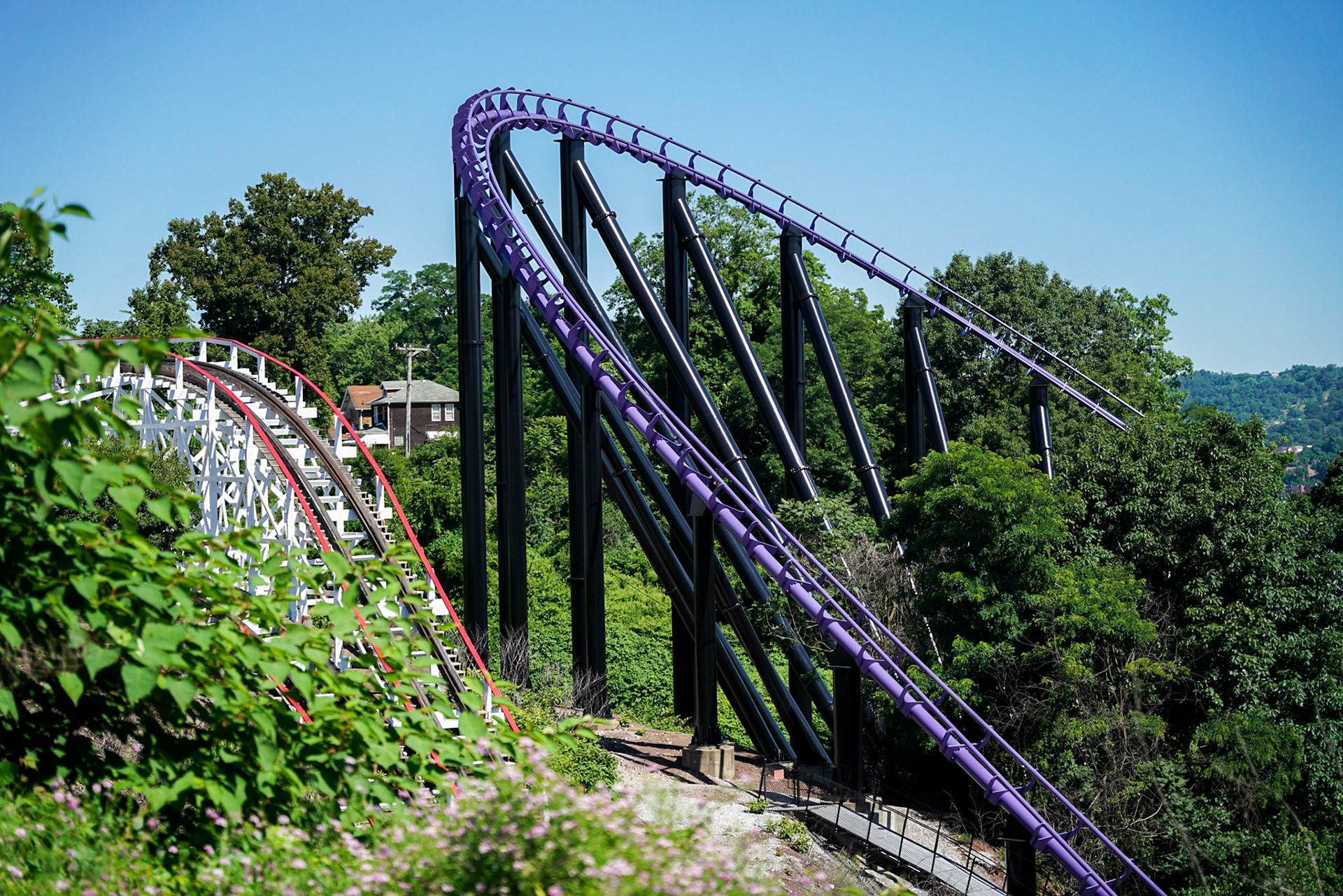 Photo by Jon Roost (www.jonroostphotos.com)