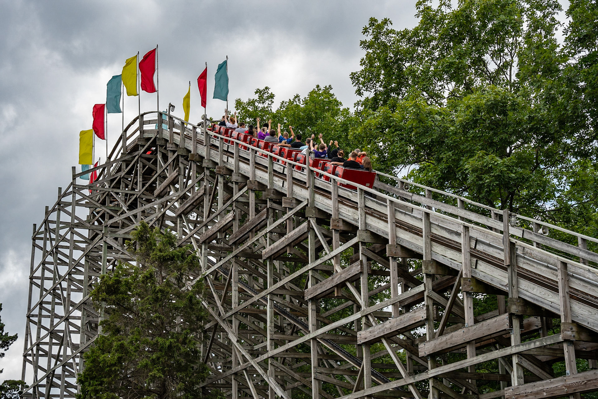 Photo by Jon Roost (www.jonroostphotos.com)