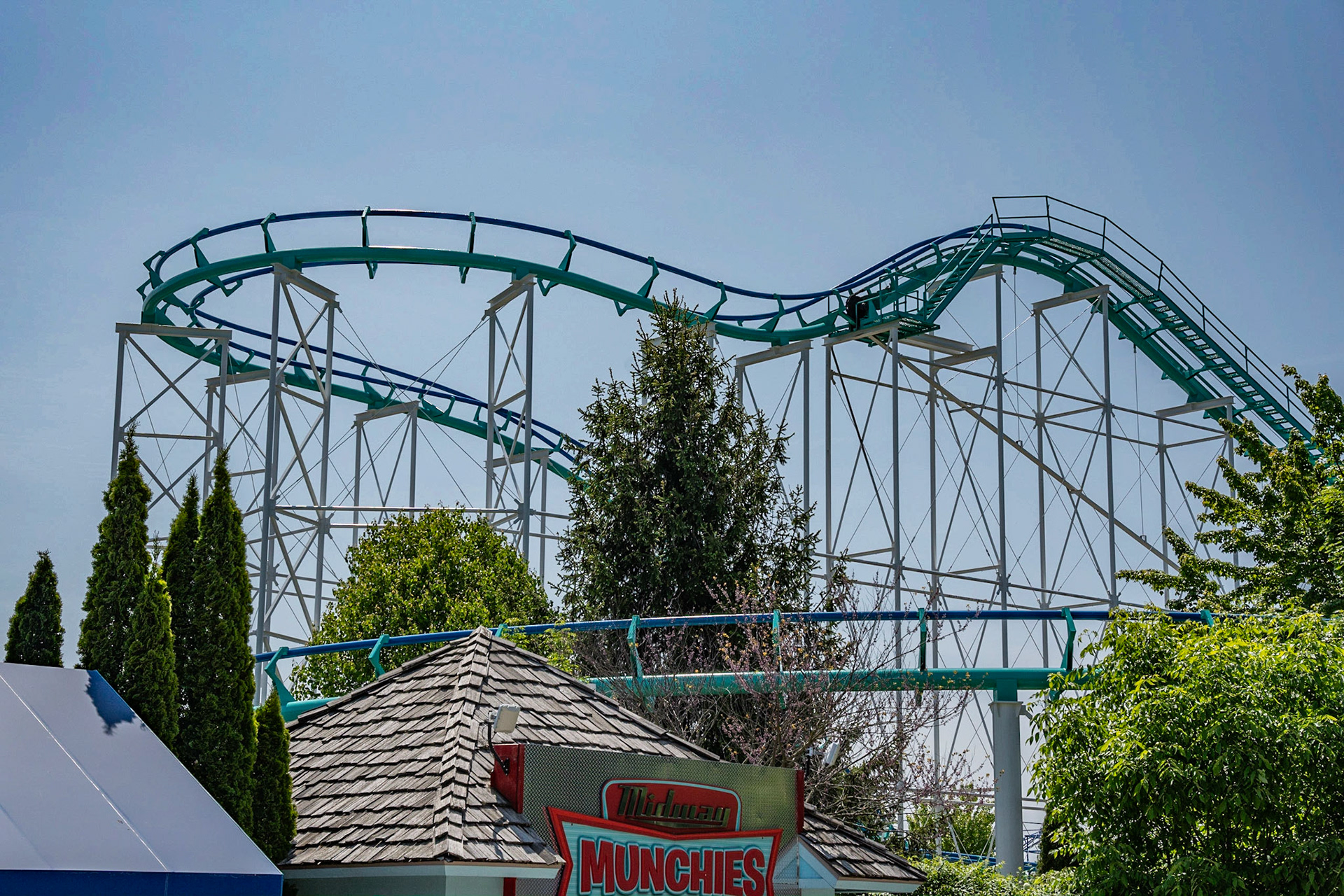 Photo by Jon Roost (www.jonroostphotos.com)